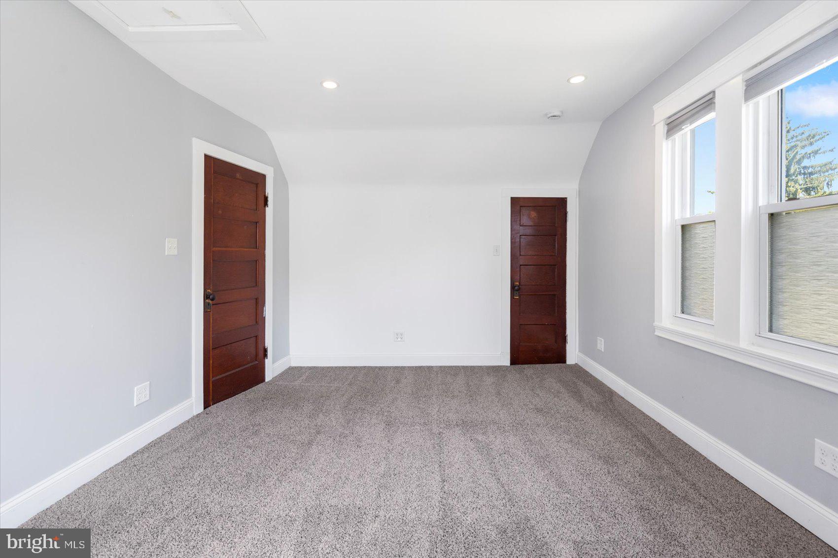 BEVERLY HILLS - Residential