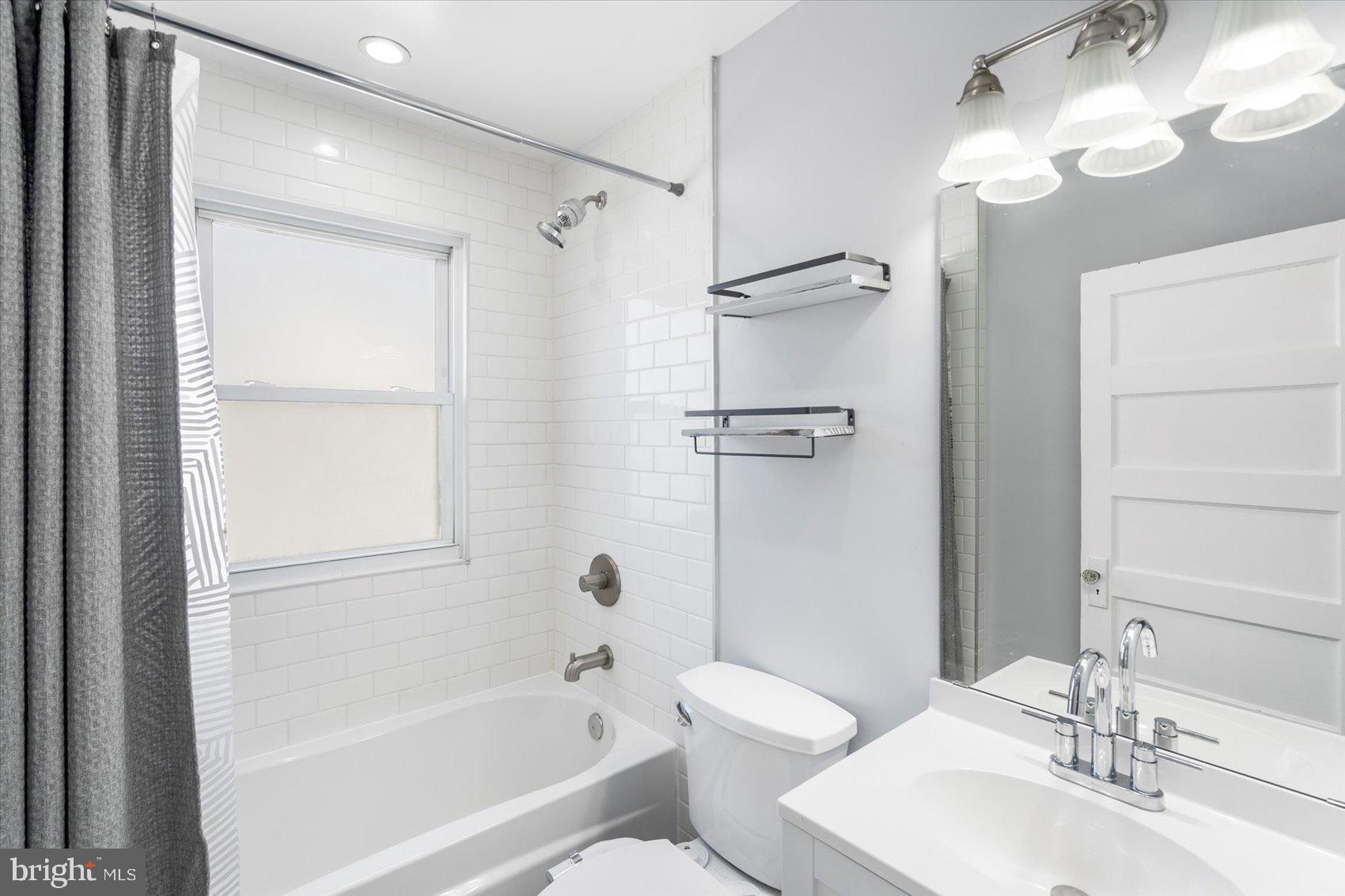 BEVERLY HILLS - Residential