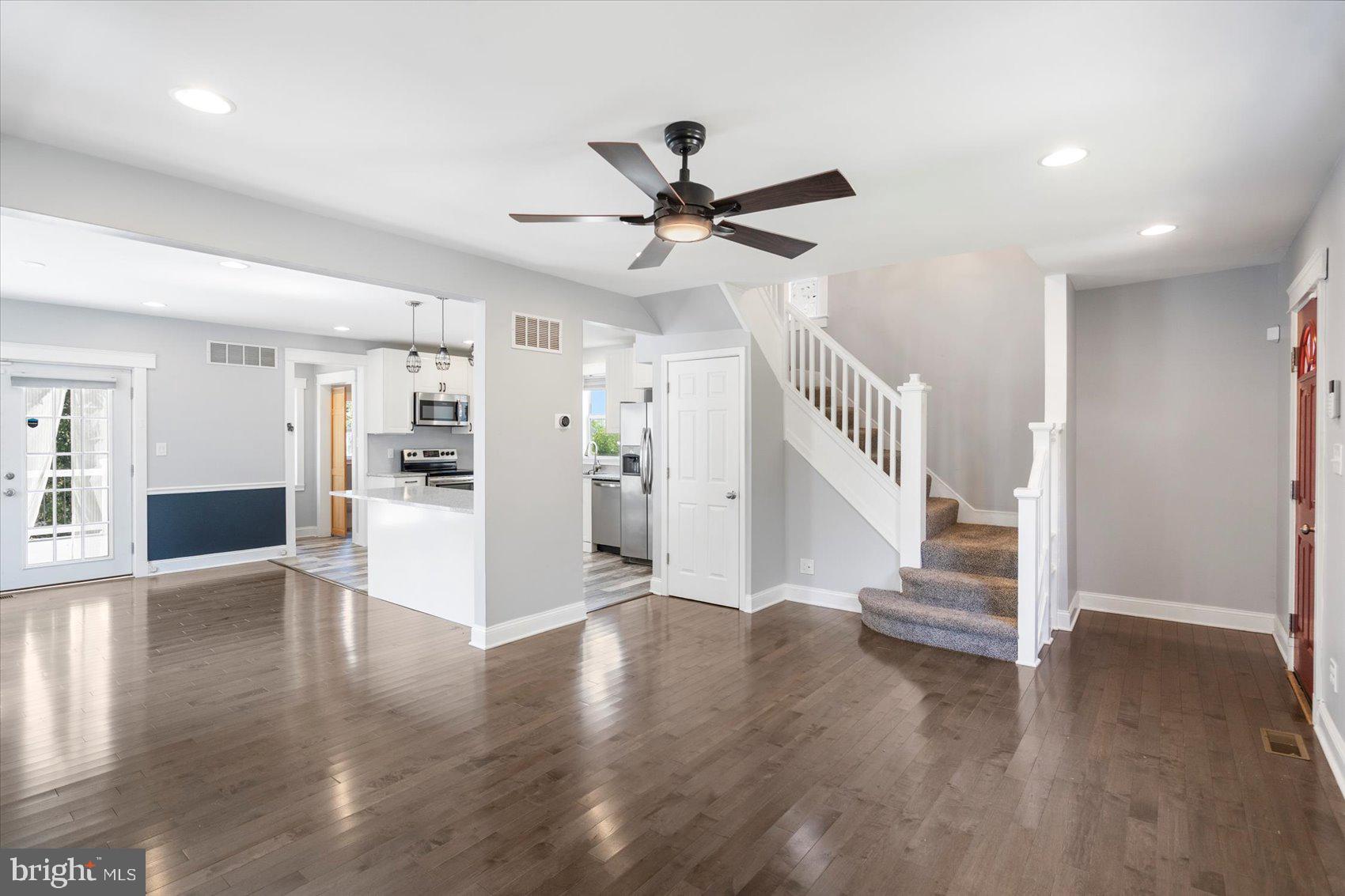 BEVERLY HILLS - Residential