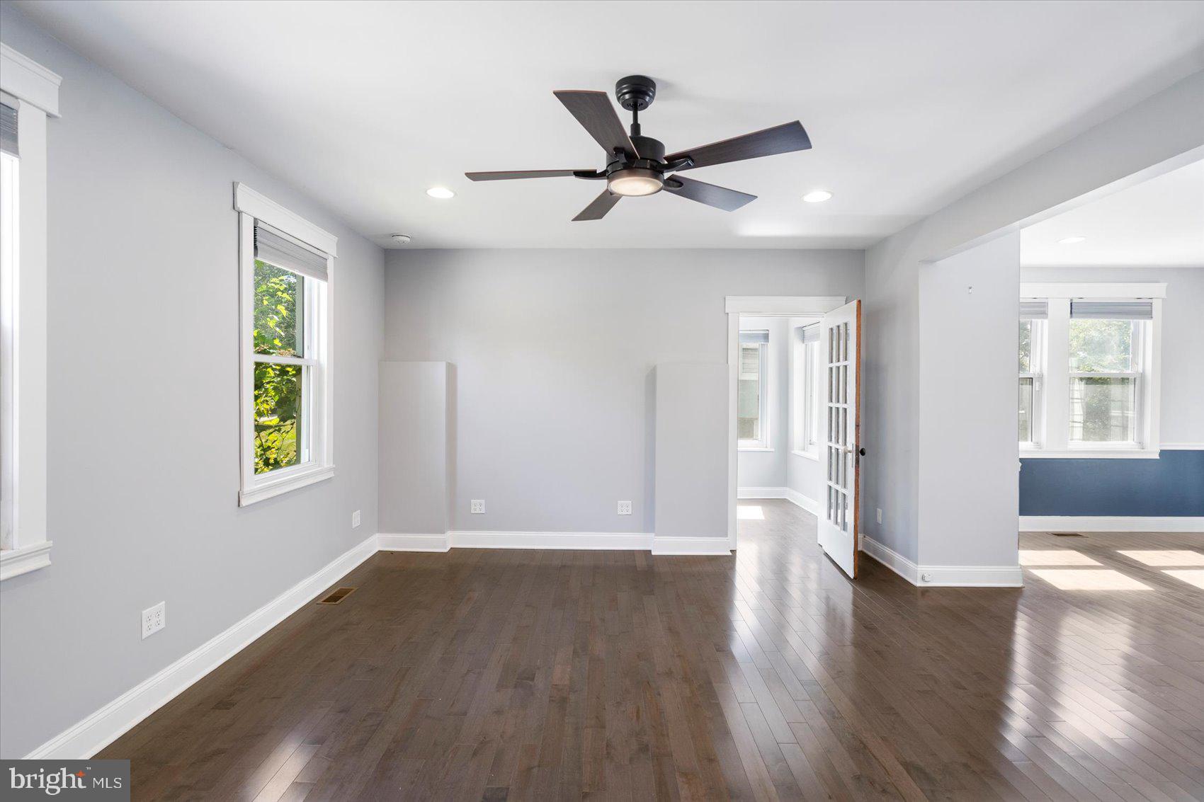 BEVERLY HILLS - Residential