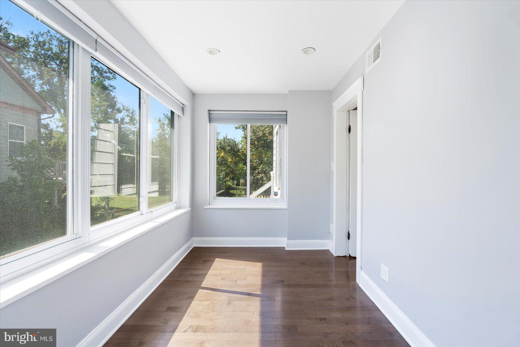 BEVERLY HILLS - Residential