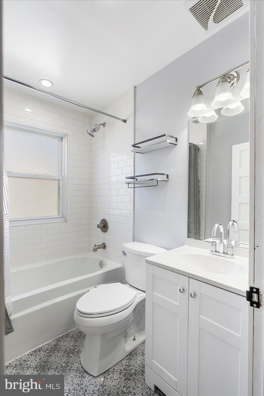 BEVERLY HILLS - Residential