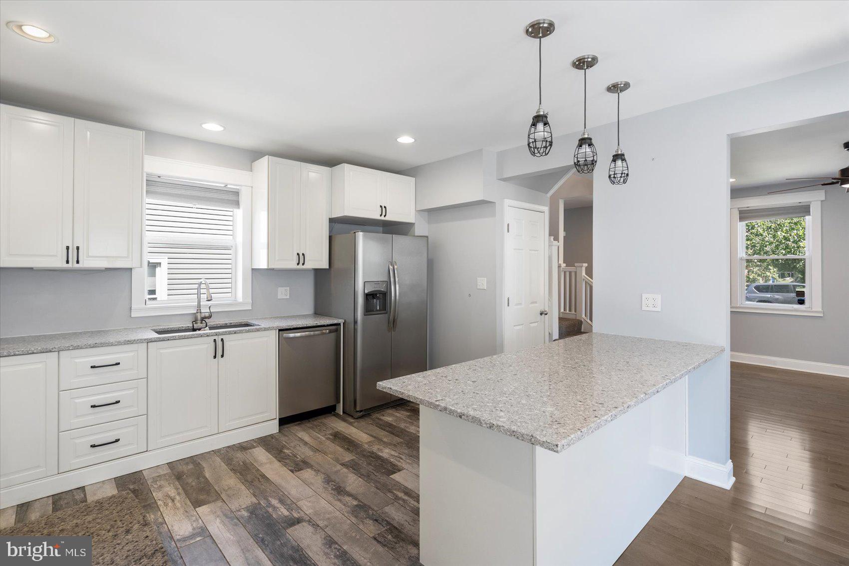 BEVERLY HILLS - Residential