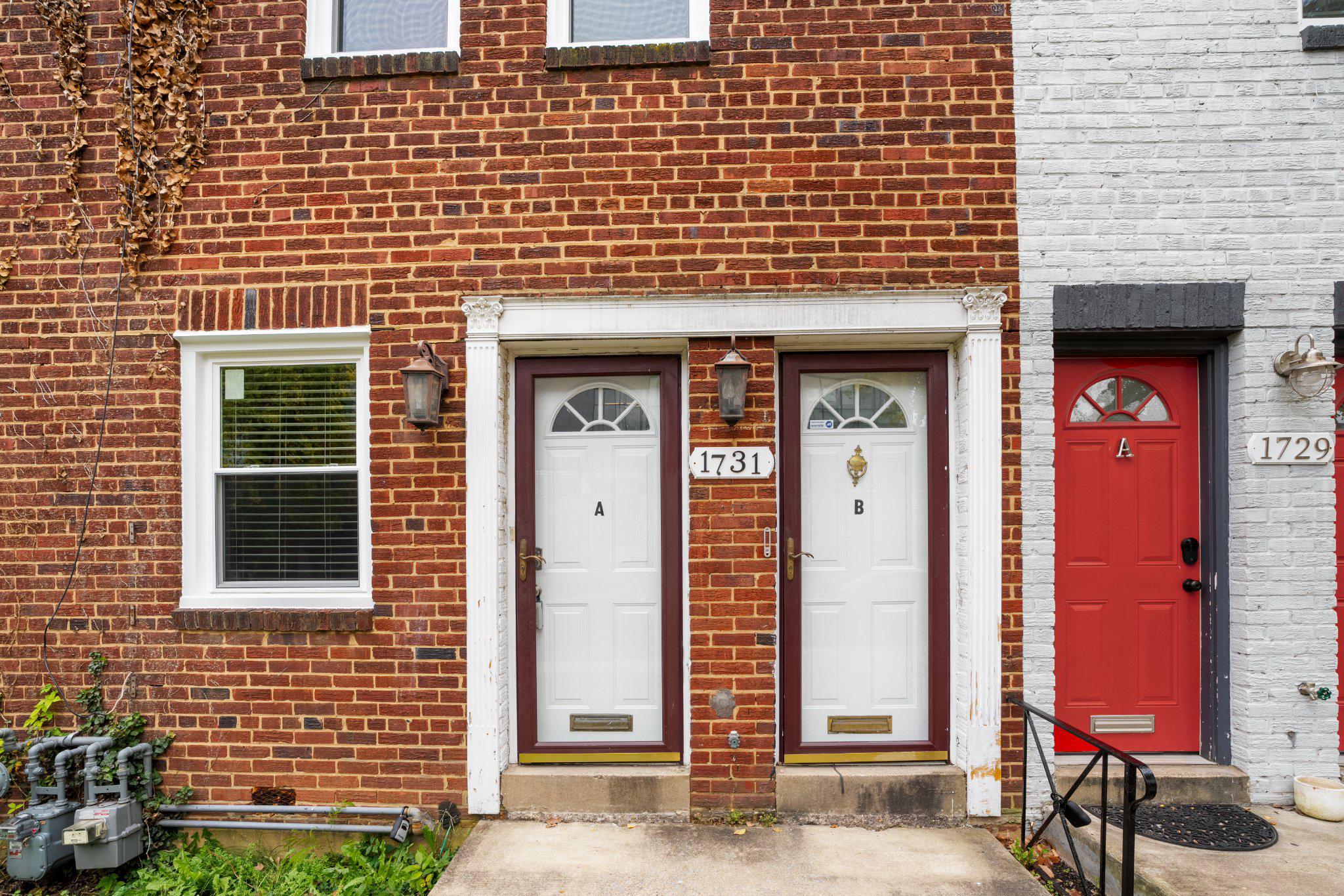 1731 HOLBROOK STREET NE