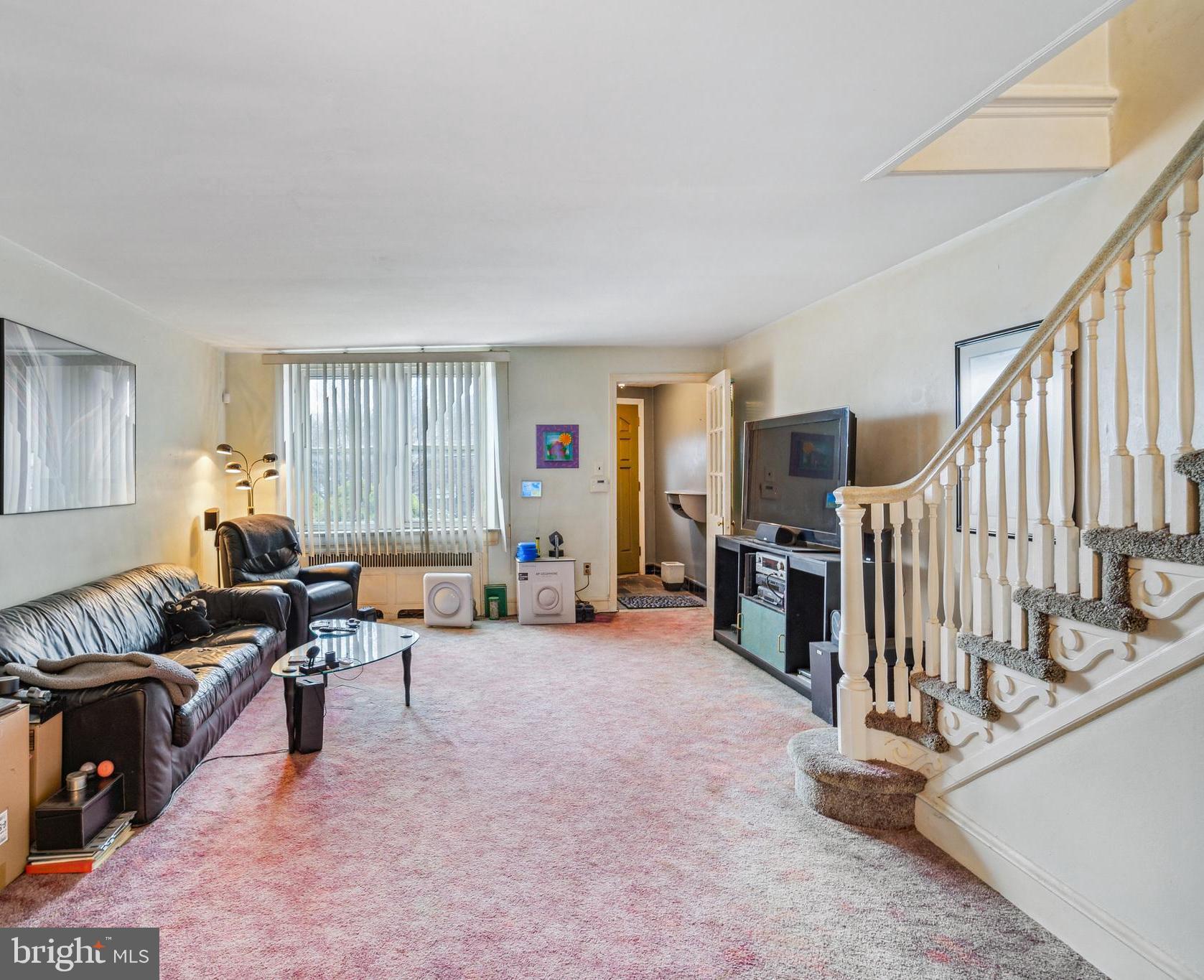 MAYFAIR (EAST) - Residential