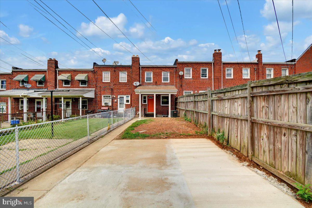 BROOKLYN - Residential