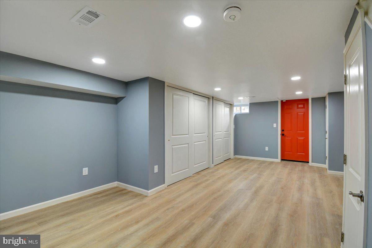 BROOKLYN - Residential