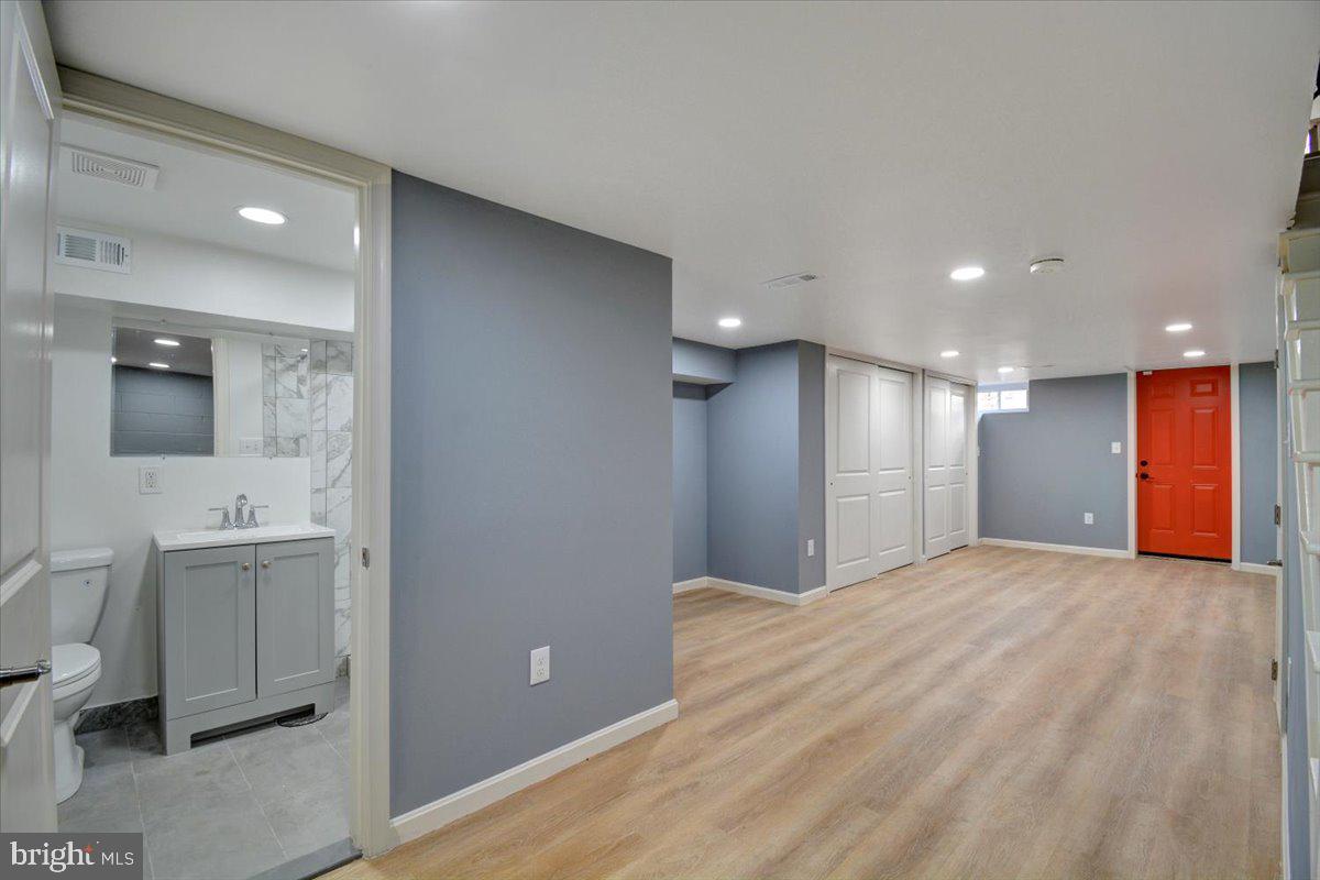 BROOKLYN - Residential