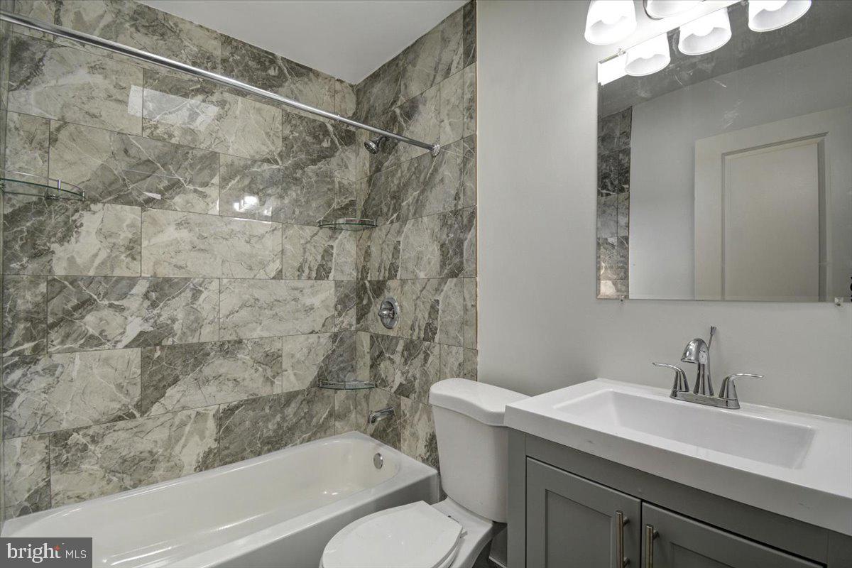 BROOKLYN - Residential