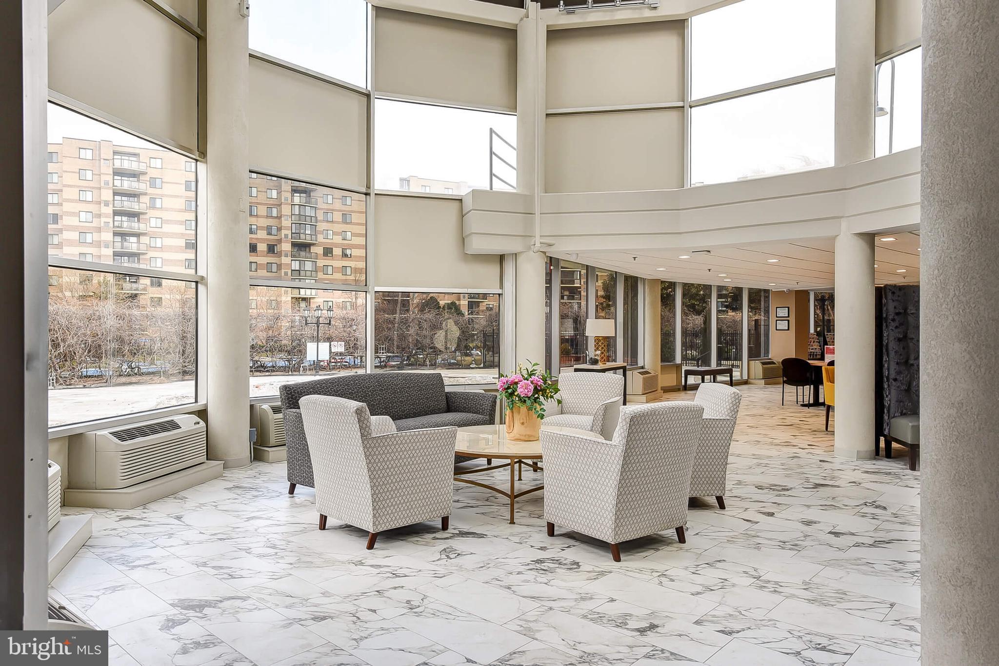 ROTONDA - Residential