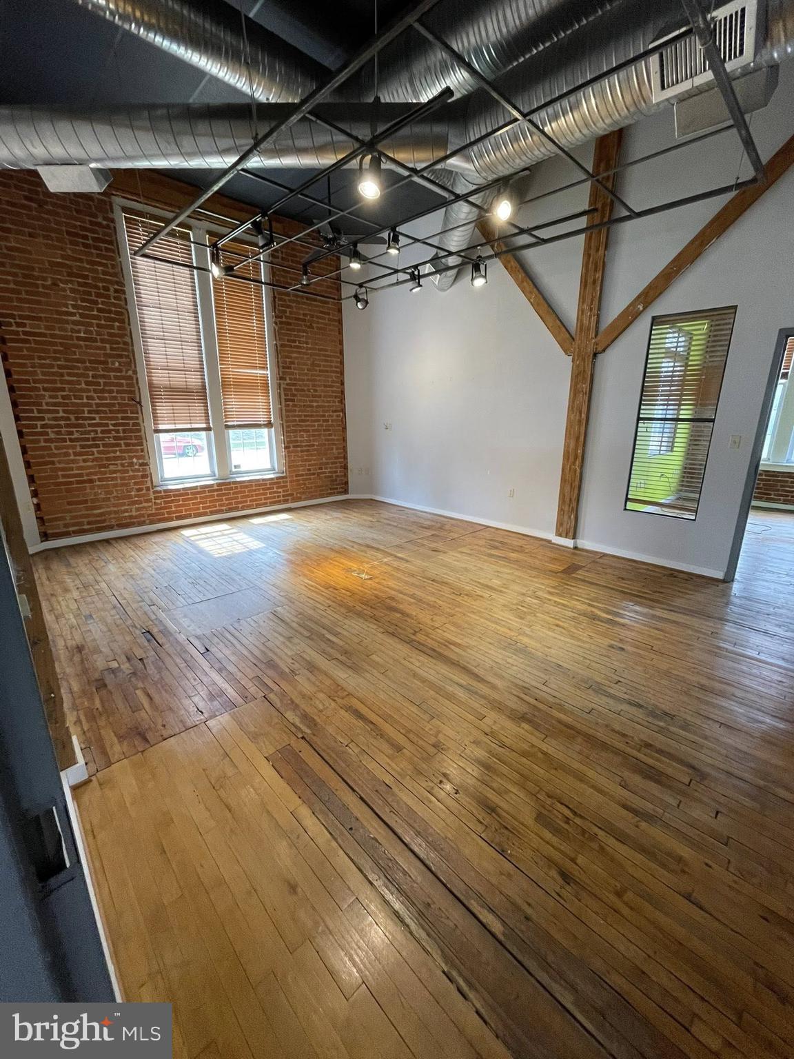 241 E 4TH STREET 105