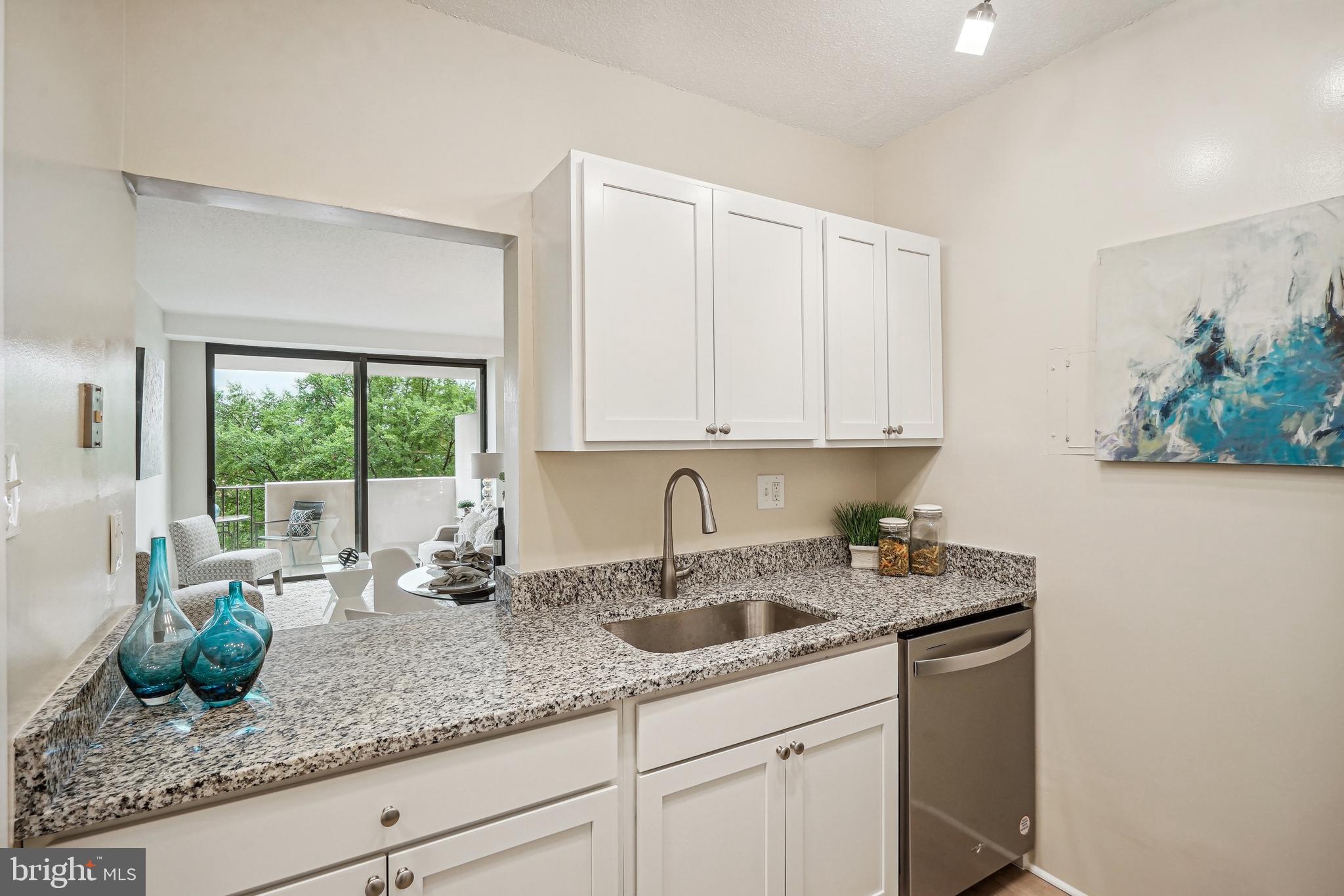 HYDE PARK - Residential