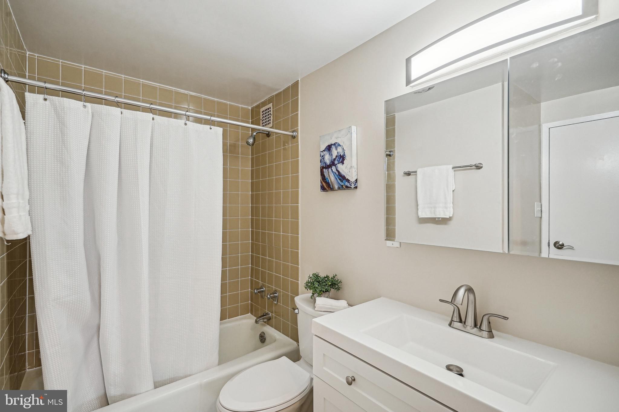 HYDE PARK - Residential