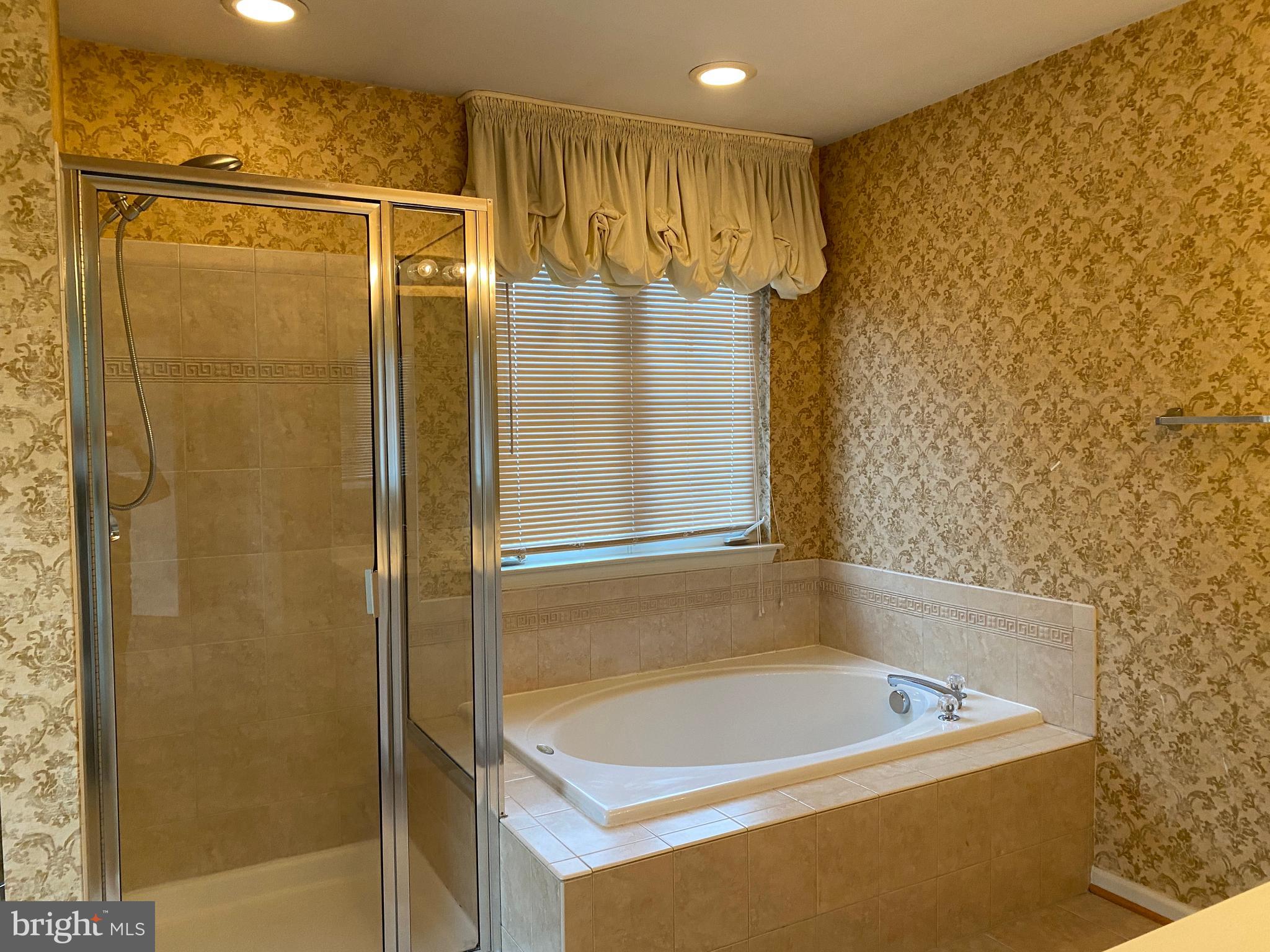 SKYVIEW PARK - Residential Lease