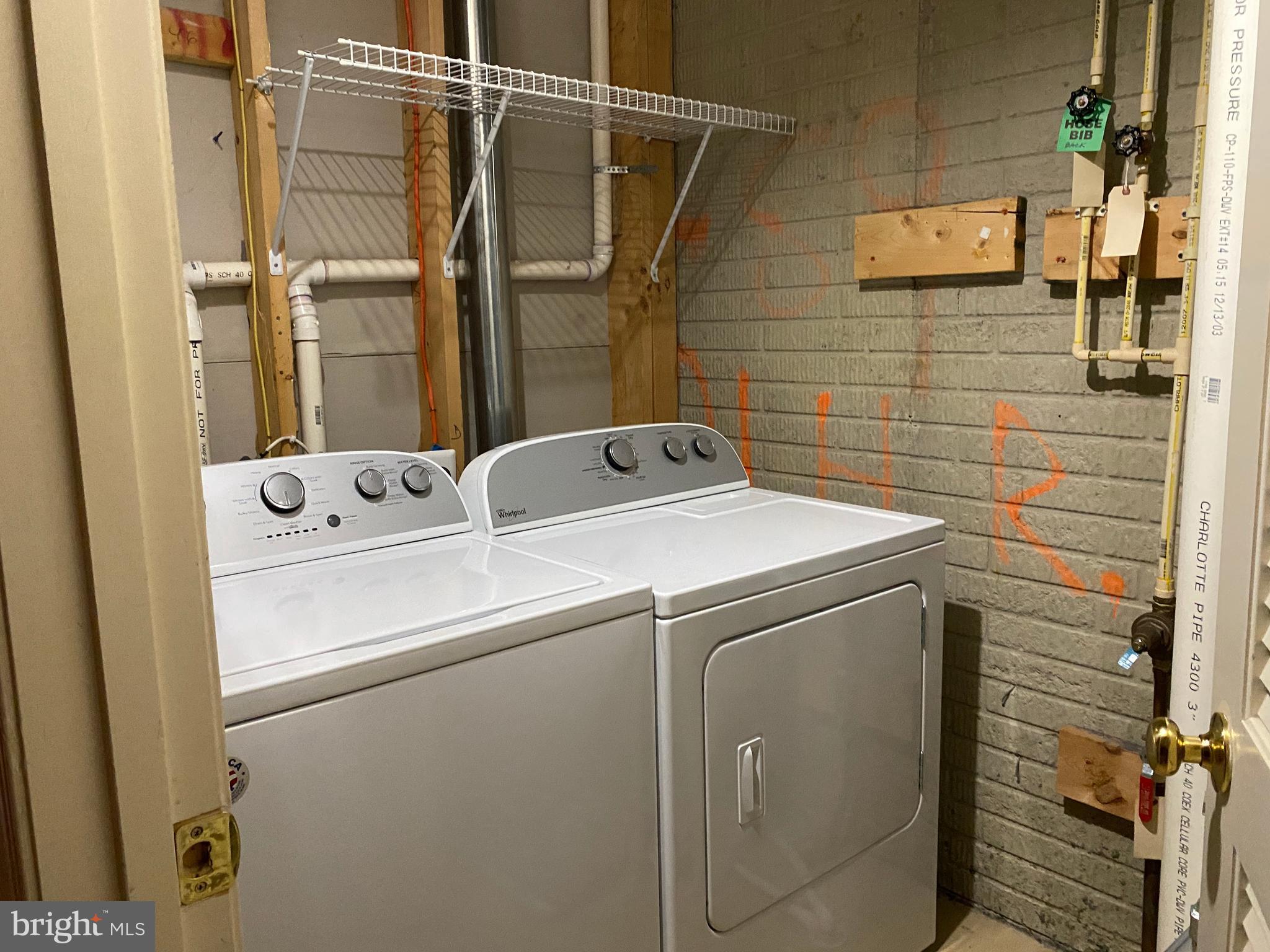 SKYVIEW PARK - Residential Lease