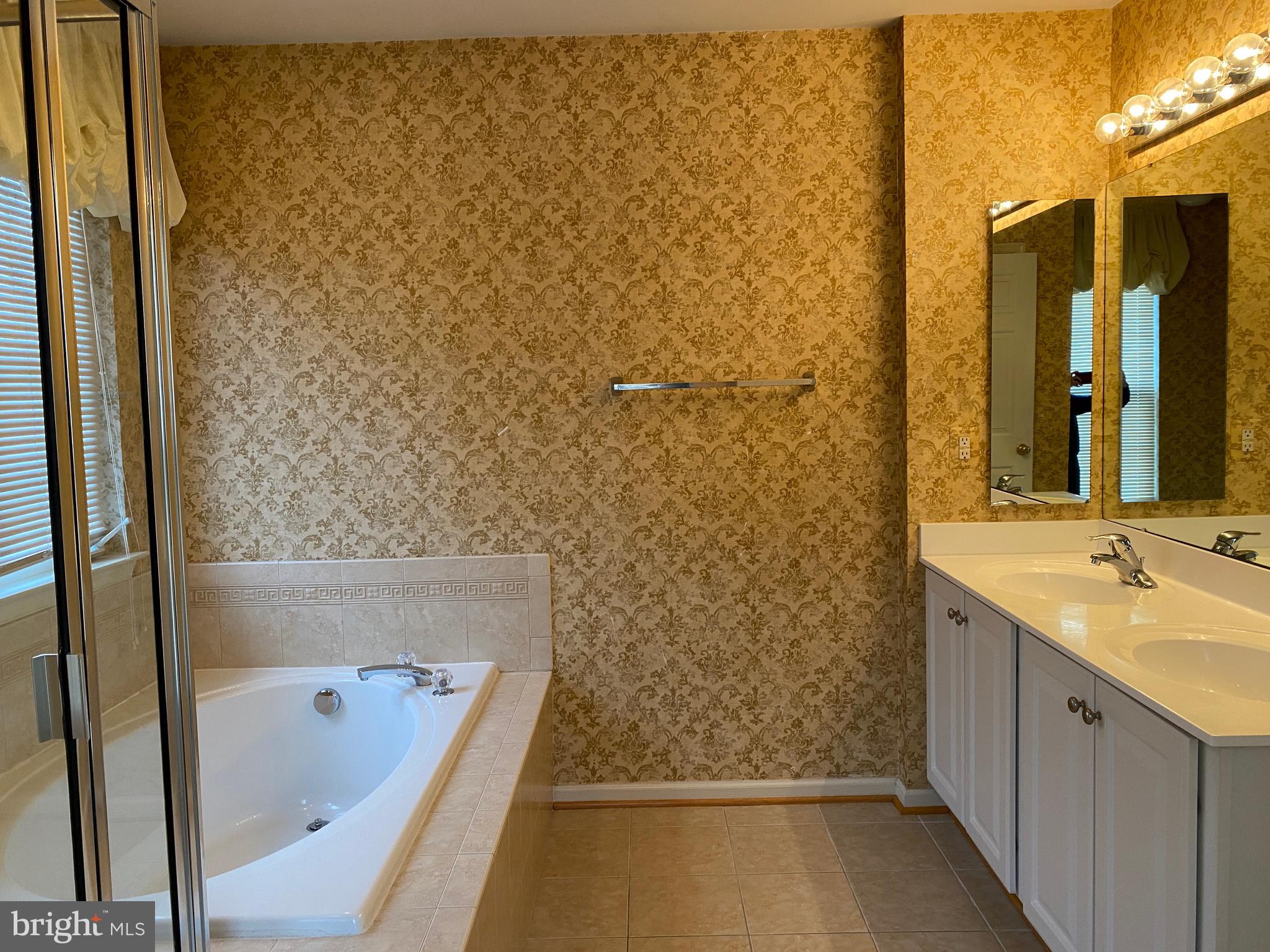 SKYVIEW PARK - Residential Lease