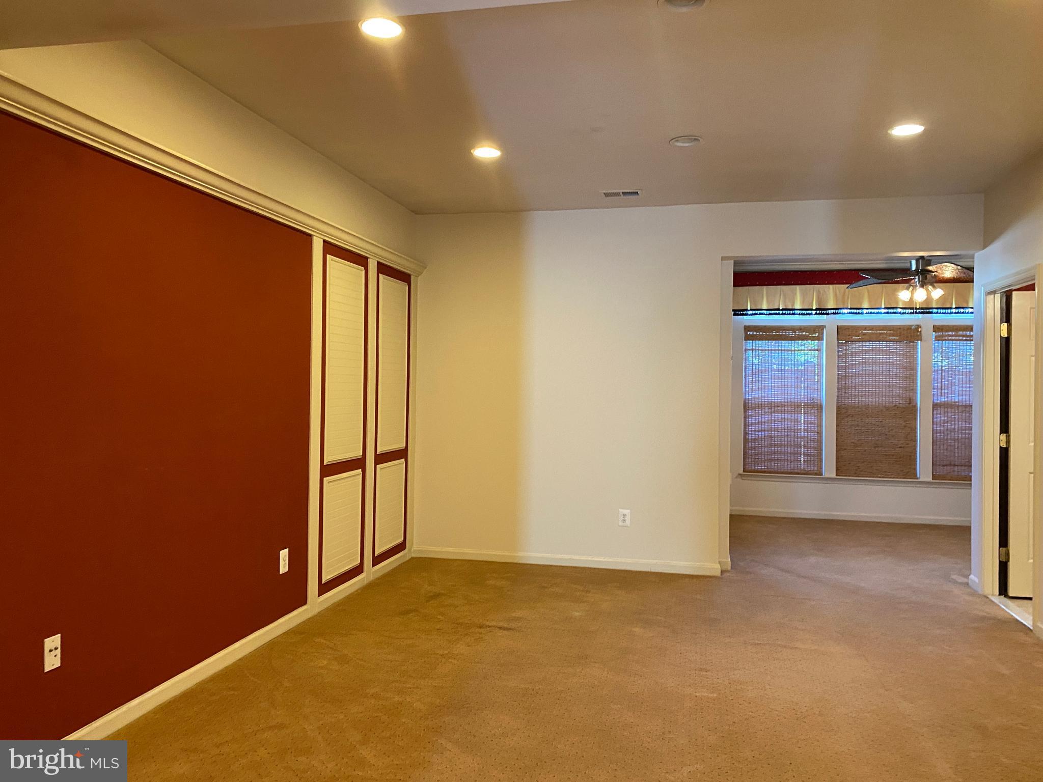 SKYVIEW PARK - Residential Lease