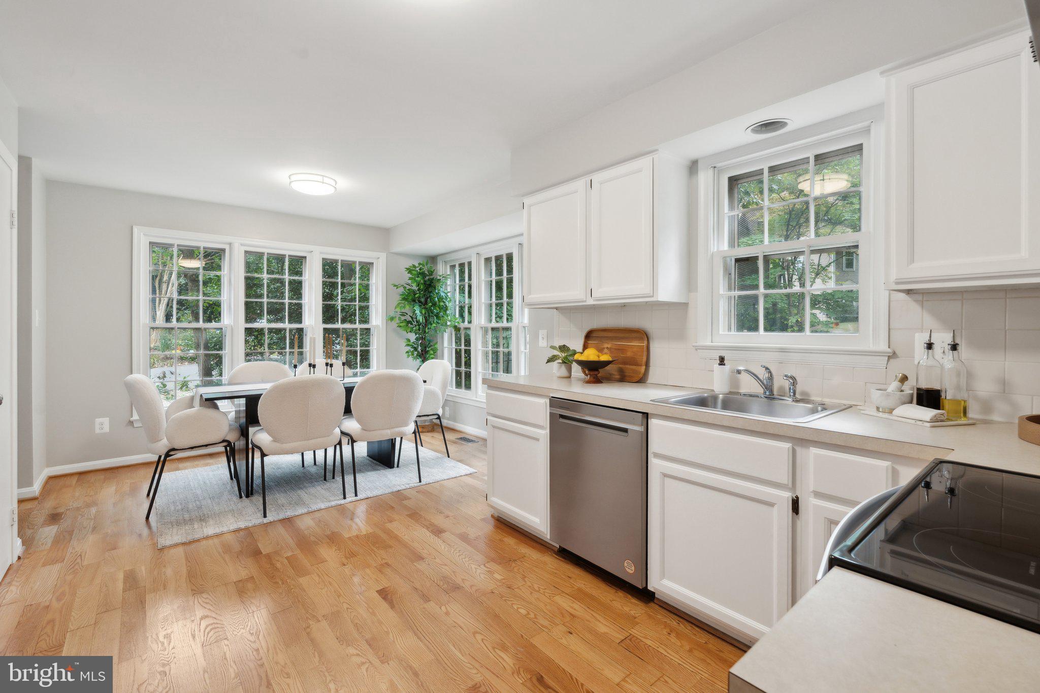 RESTON - Residential