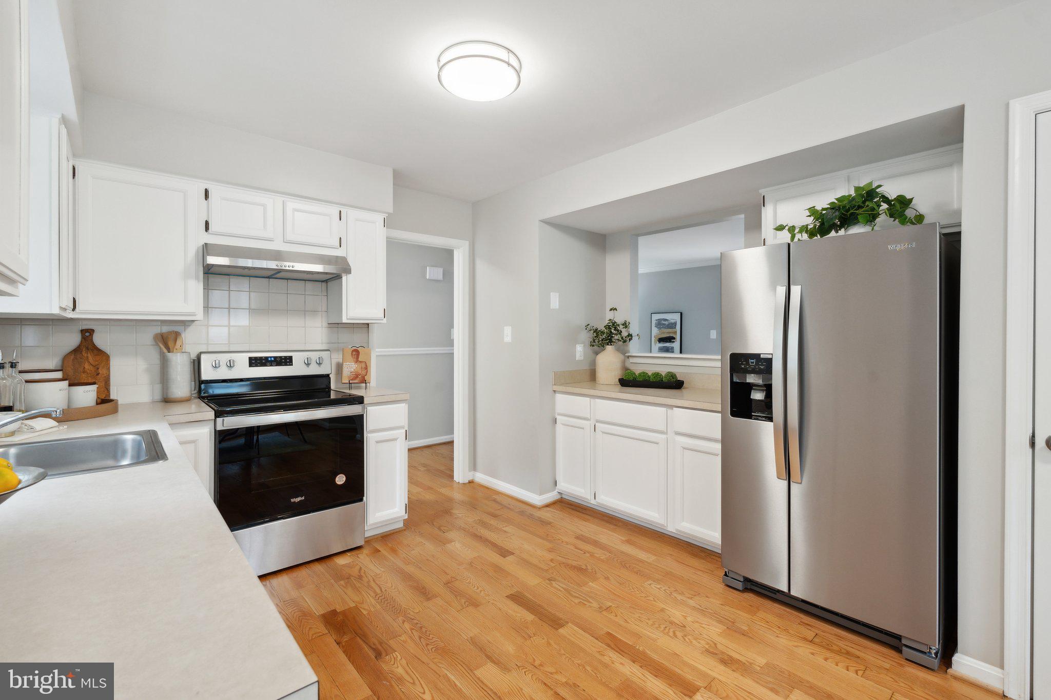 RESTON - Residential