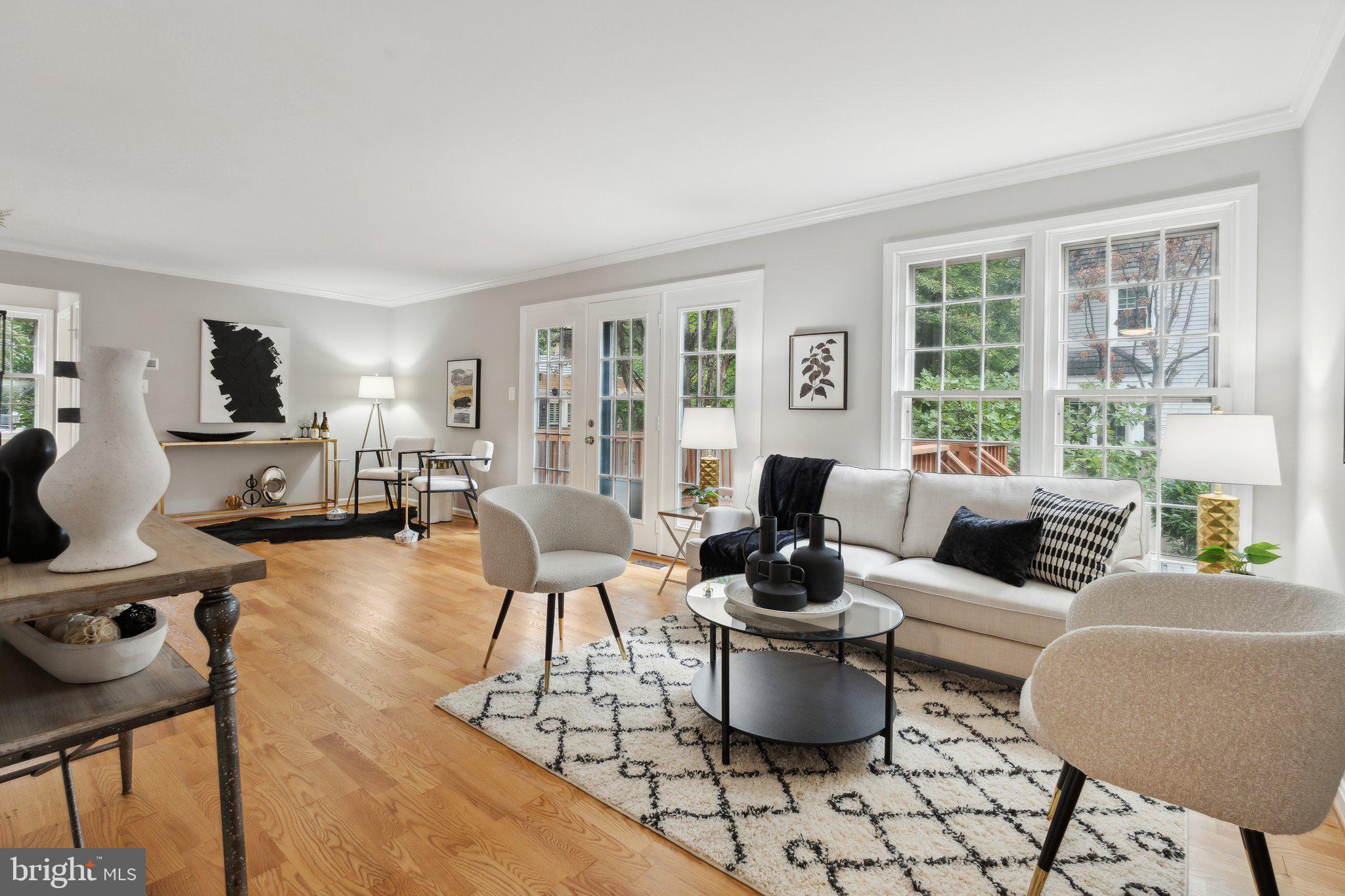 RESTON - Residential