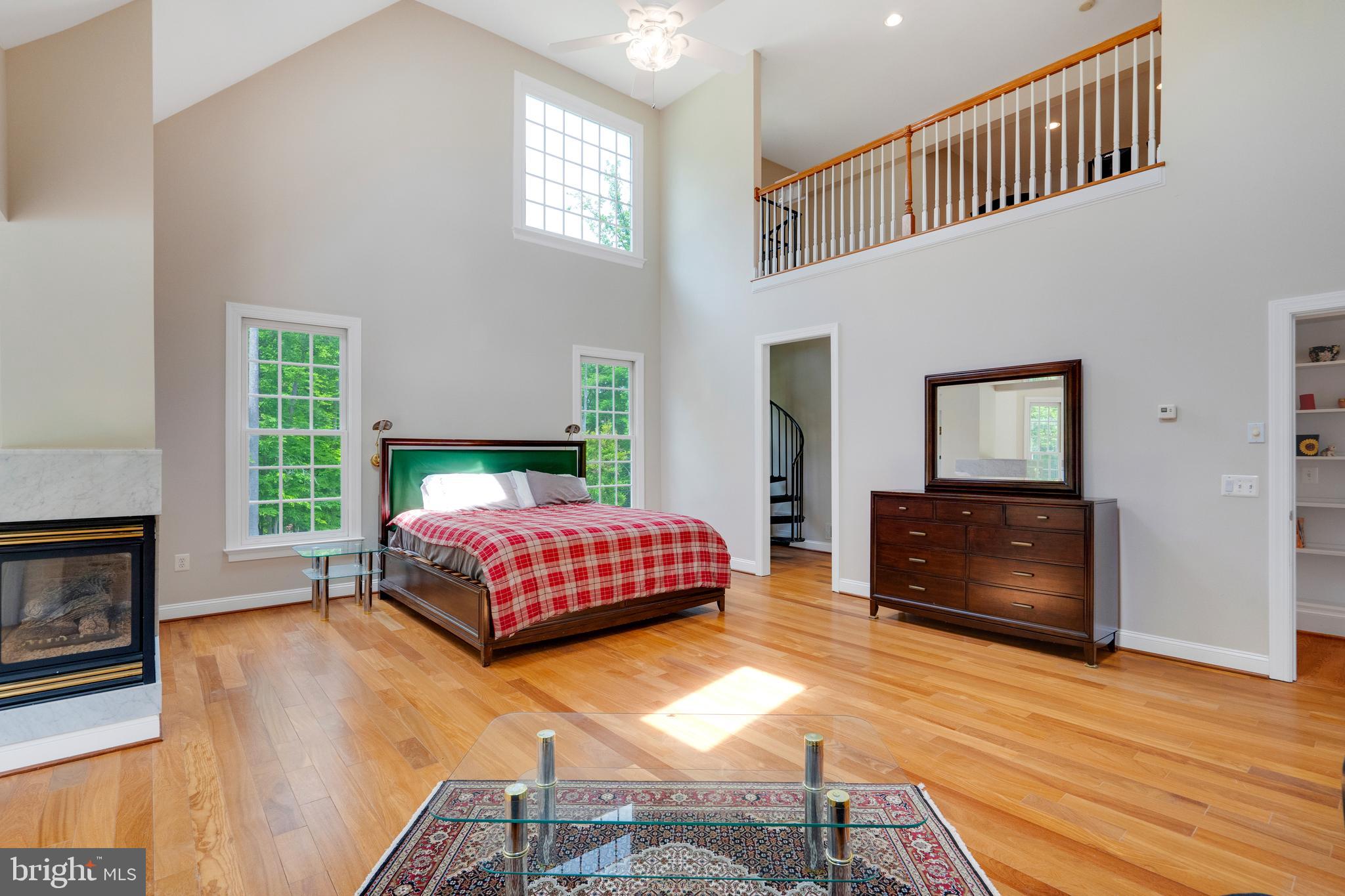 HAMPTON HILLS - Residential