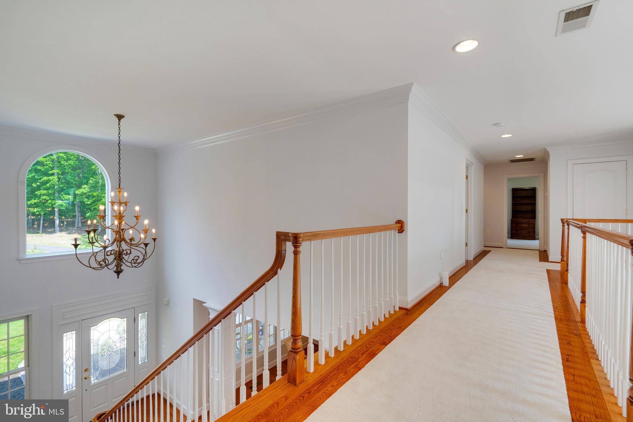 HAMPTON HILLS - Residential