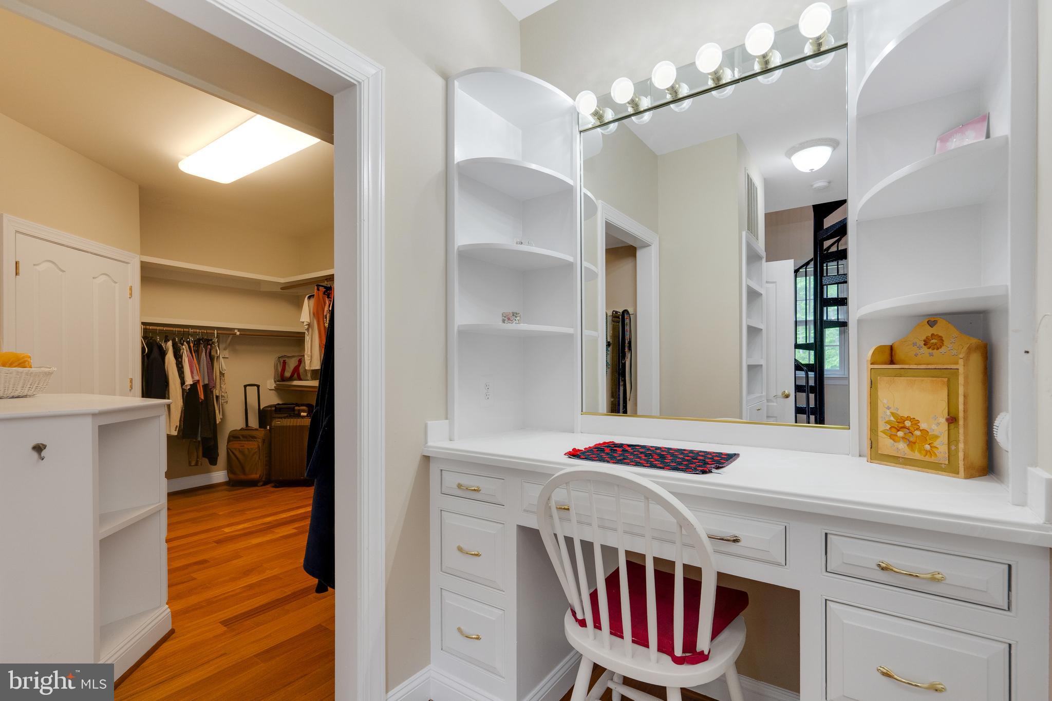 HAMPTON HILLS - Residential