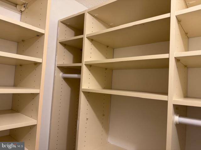 WATERGATE AT LANDMARK - Residential Lease