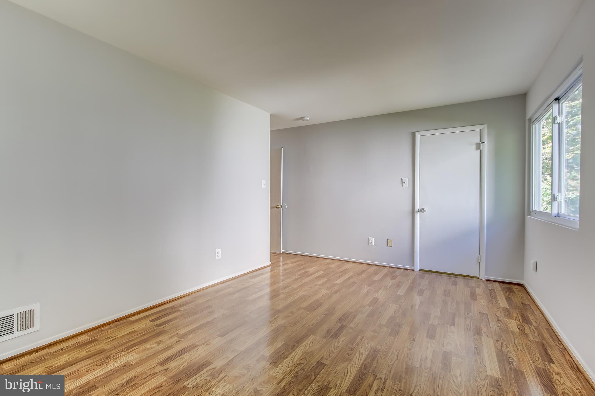 OLNEY SQUARE - Residential