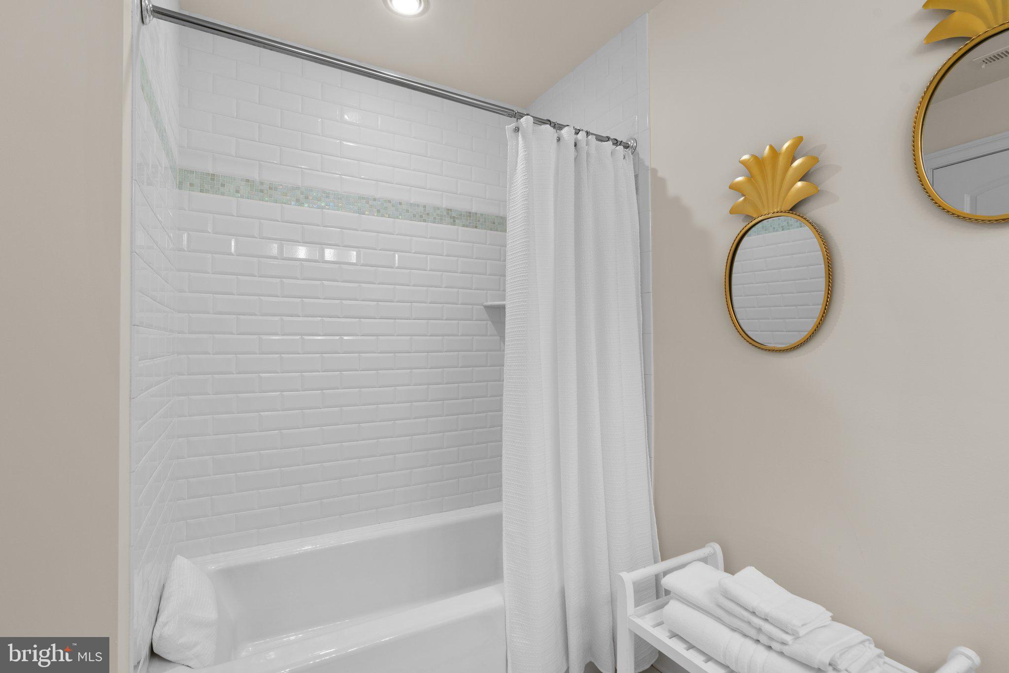 PATERNAL GIFT FARM - Residential