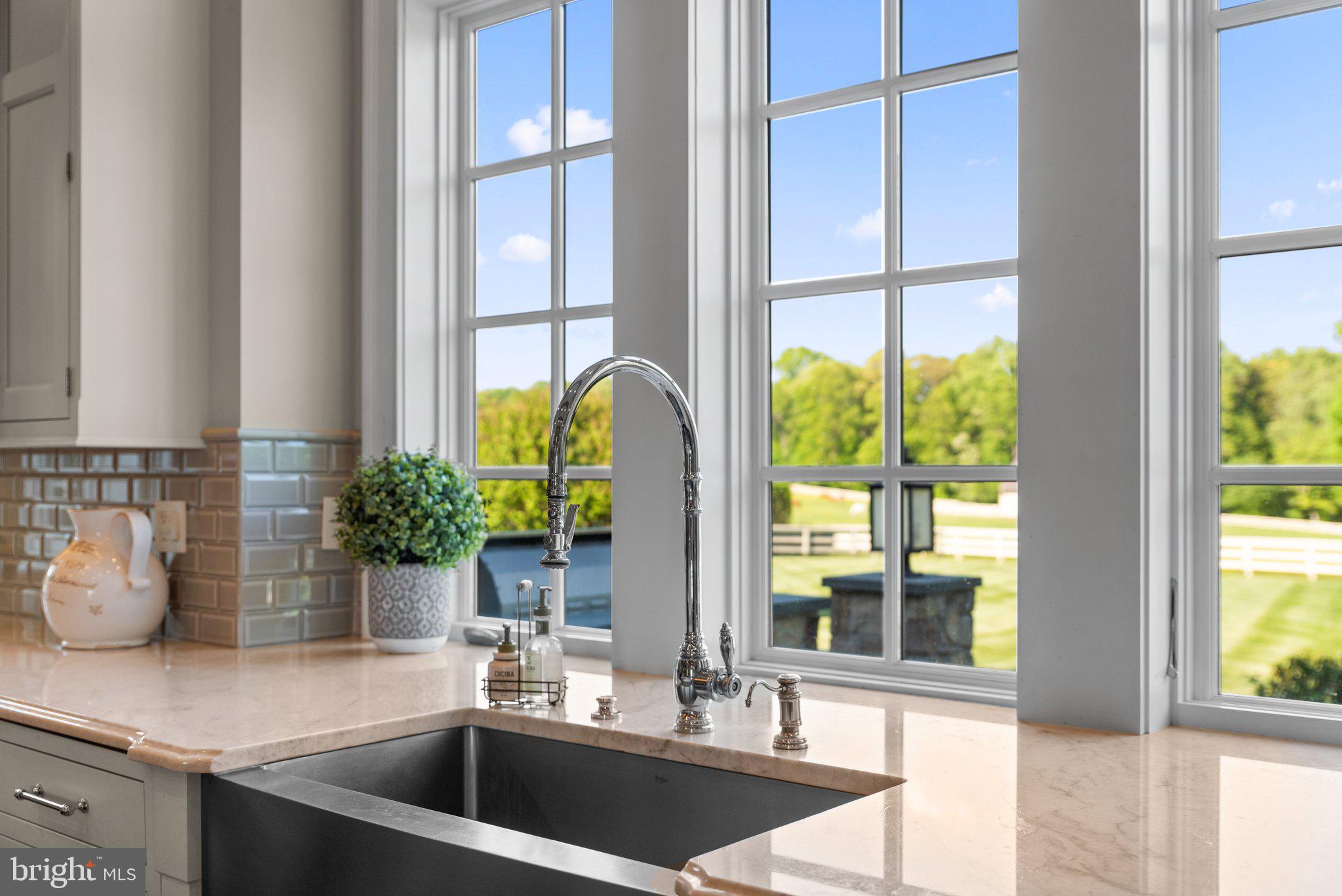 PATERNAL GIFT FARM - Residential