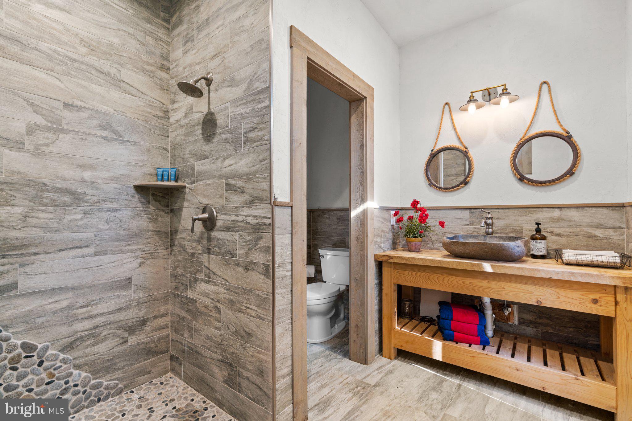 PATERNAL GIFT FARM - Residential