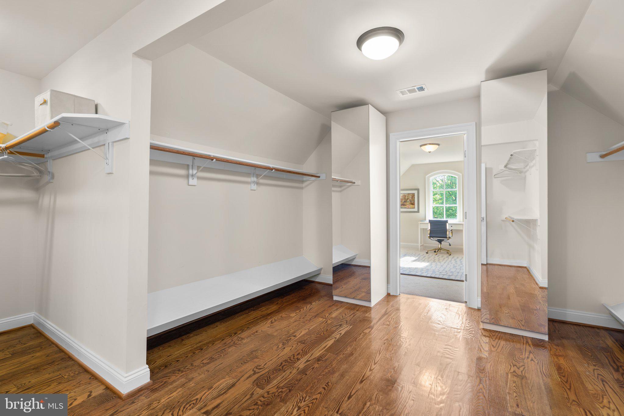 PATERNAL GIFT FARM - Residential