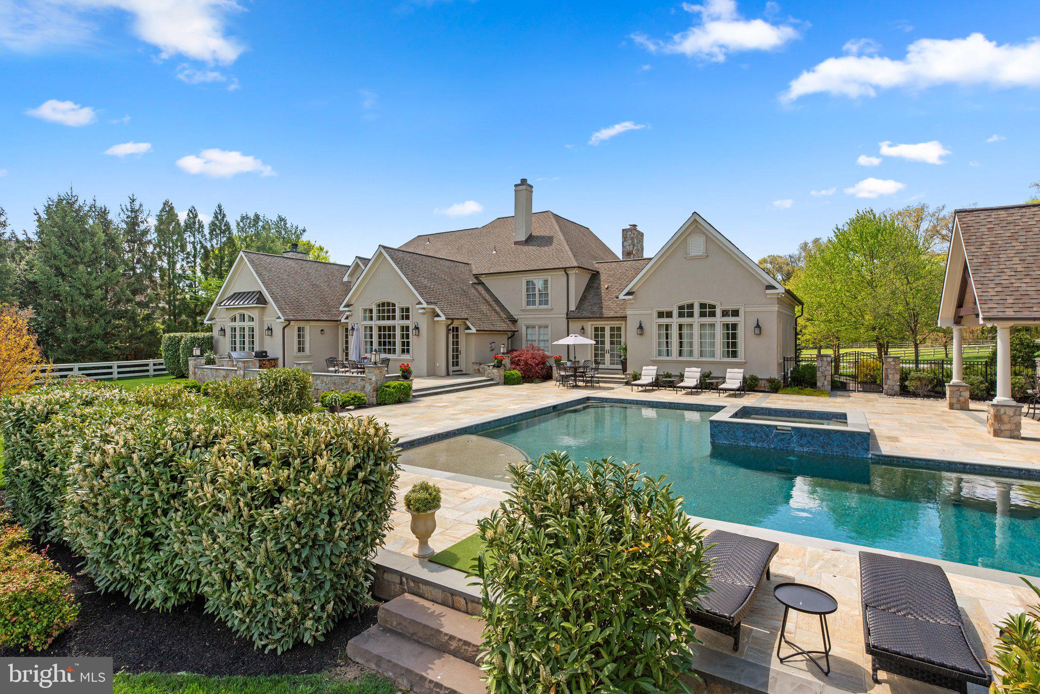 PATERNAL GIFT FARM - Residential