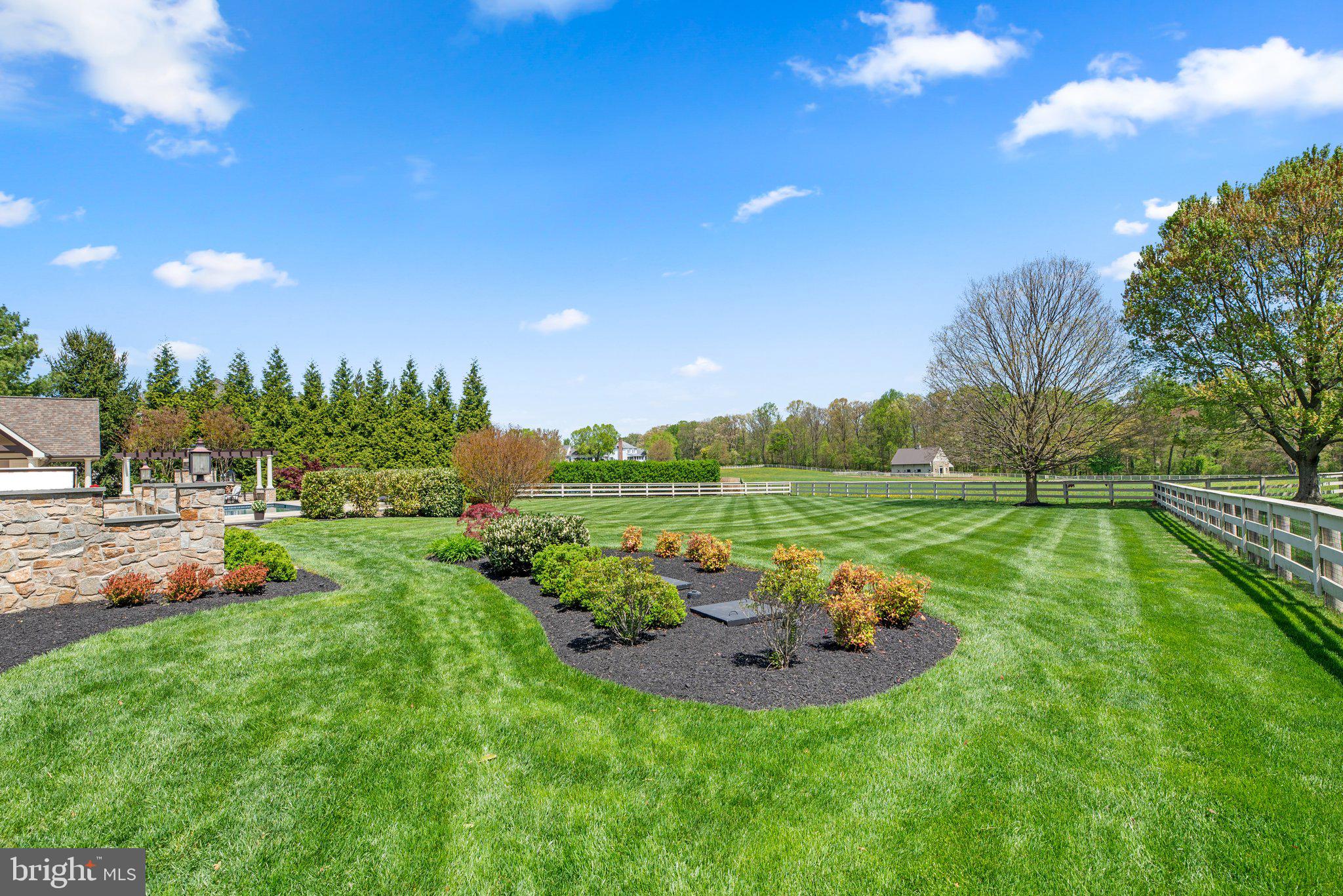 PATERNAL GIFT FARM - Residential