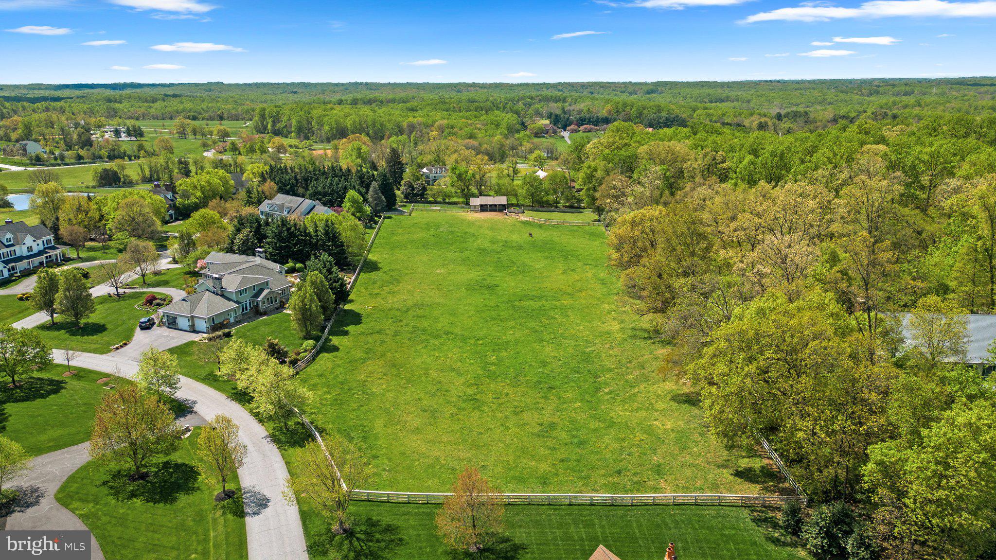 PATERNAL GIFT FARM - Residential