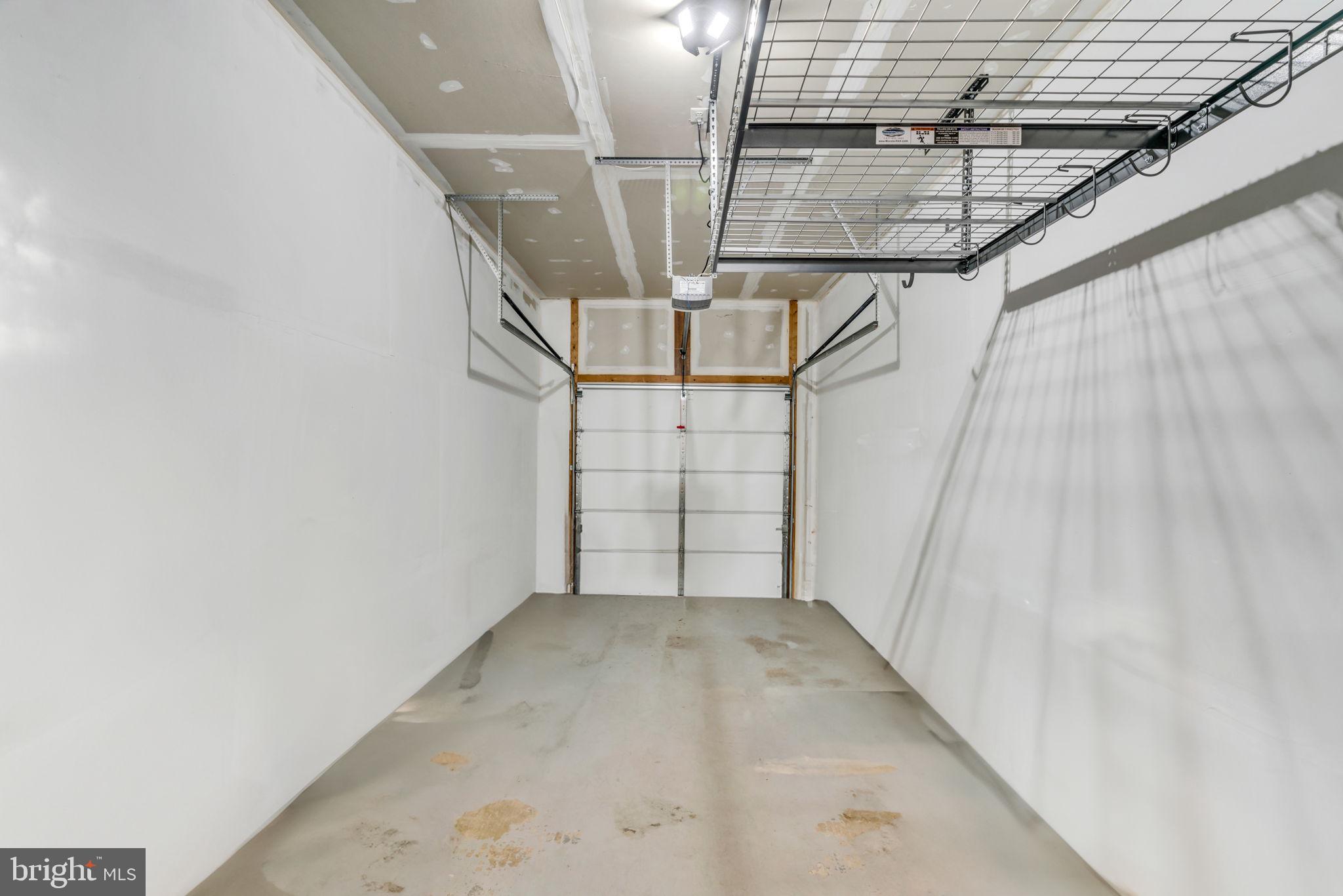 SOMERSET - Residential Lease