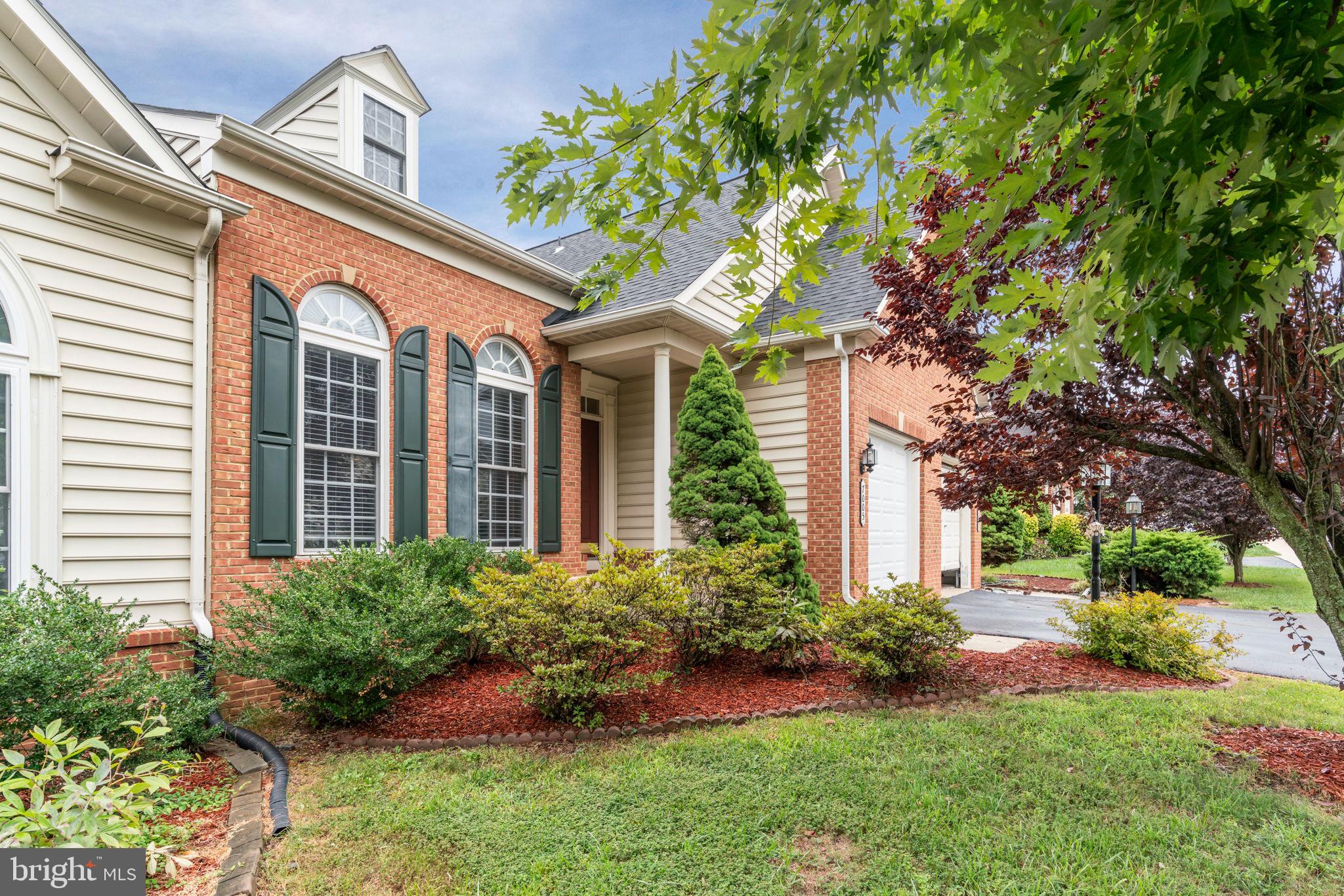 SOMERSET - Residential Lease