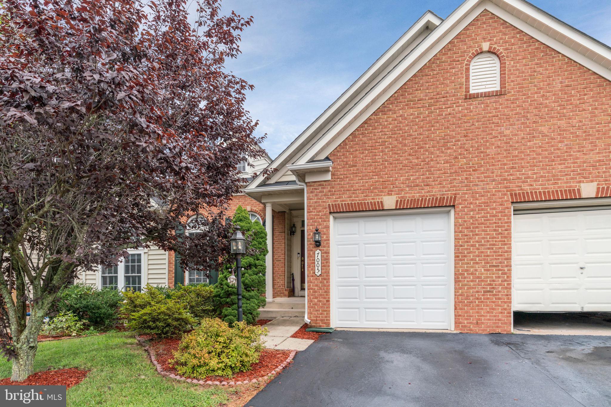 SOMERSET - Residential Lease