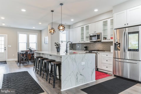 Townhouse For Rent - 805 Jefferson Street<br/> WASHINGTON, DC 20011