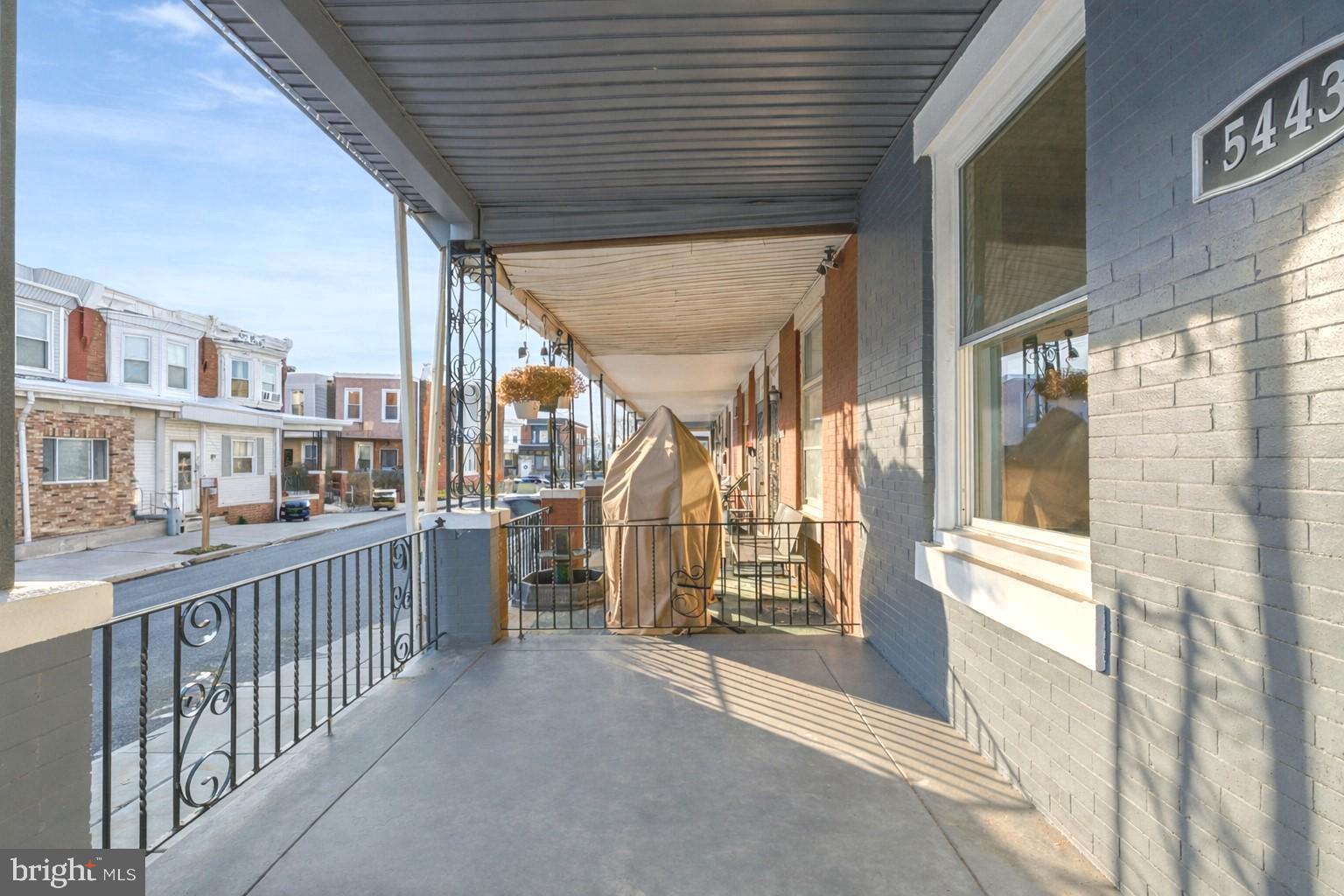 5443 IRVING STREET