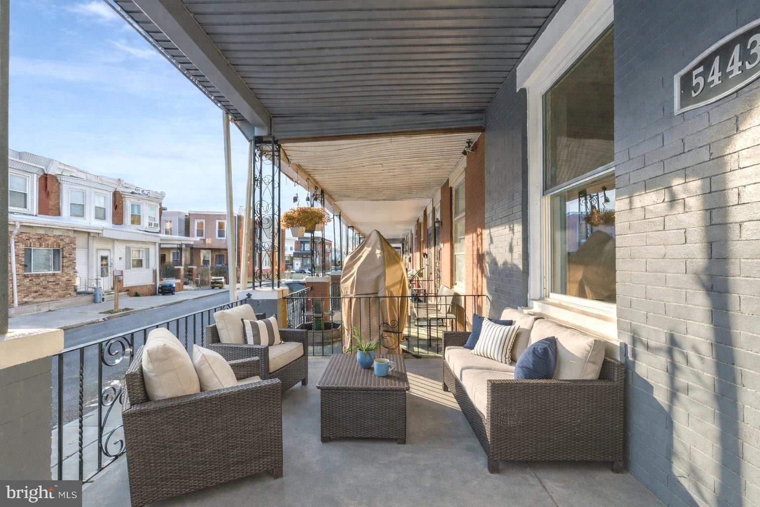 5443 IRVING STREET