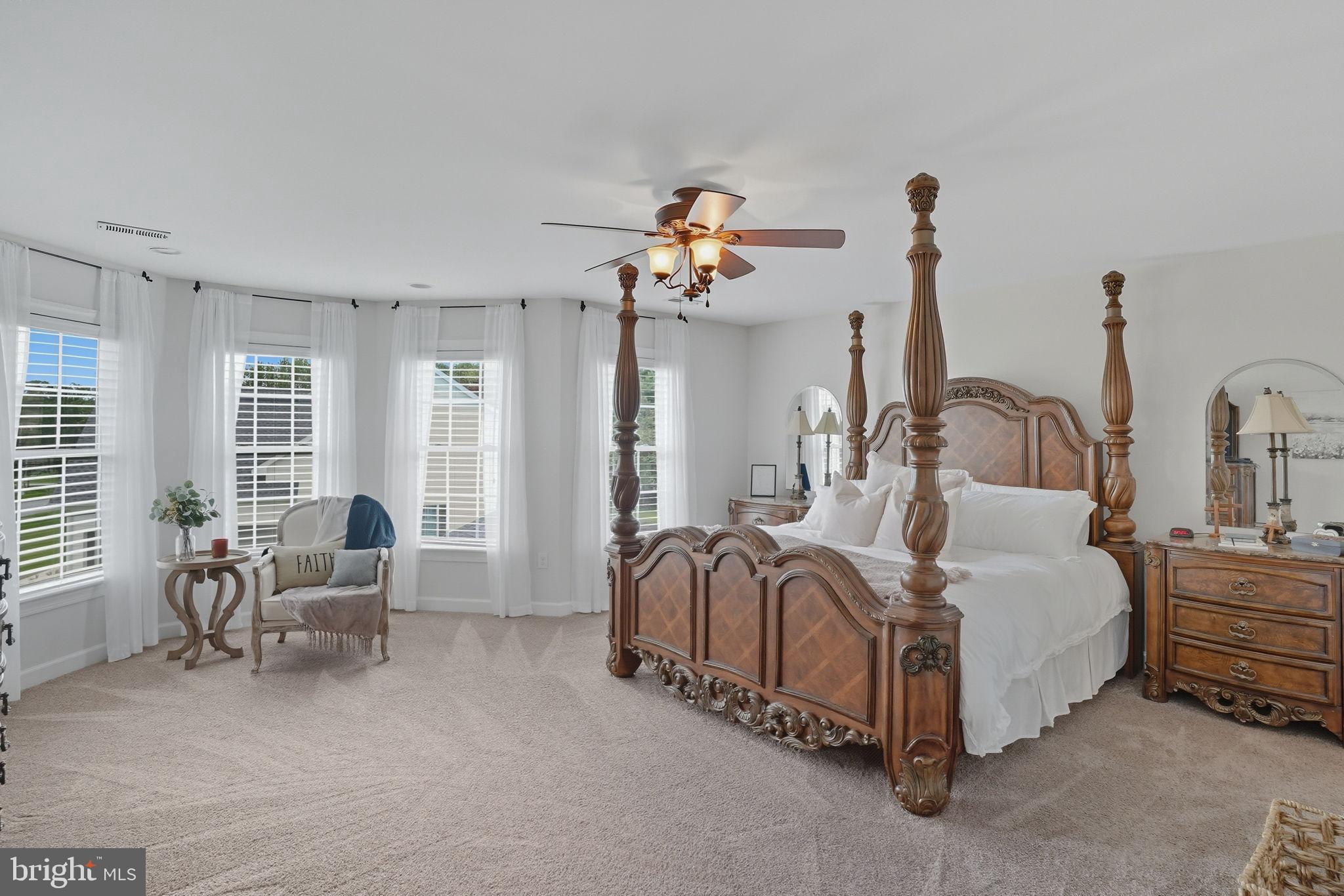 WOLFE POINTE - Residential