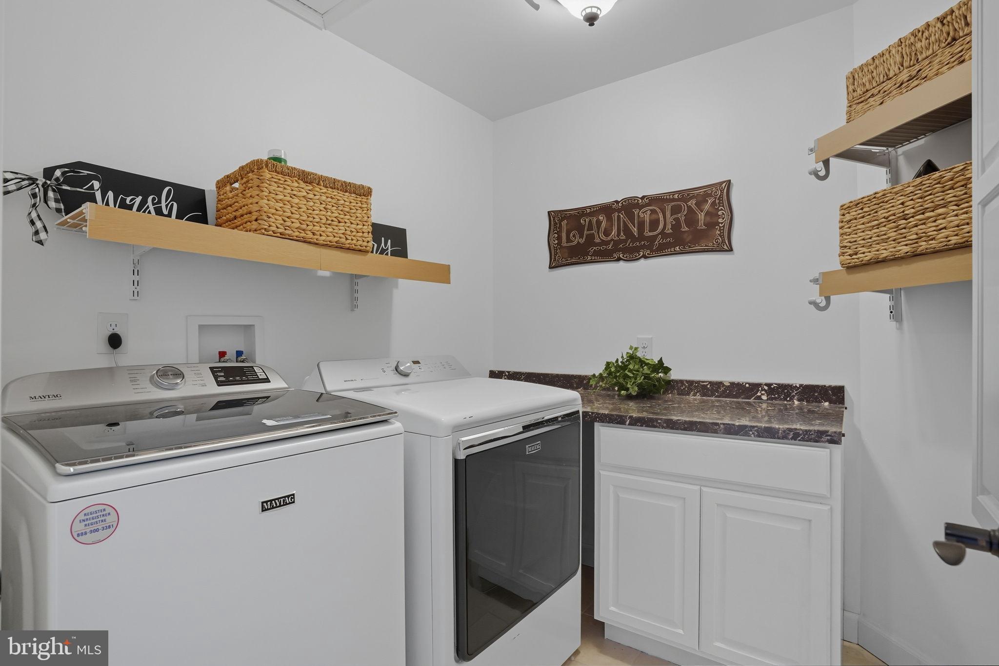 WOLFE POINTE - Residential