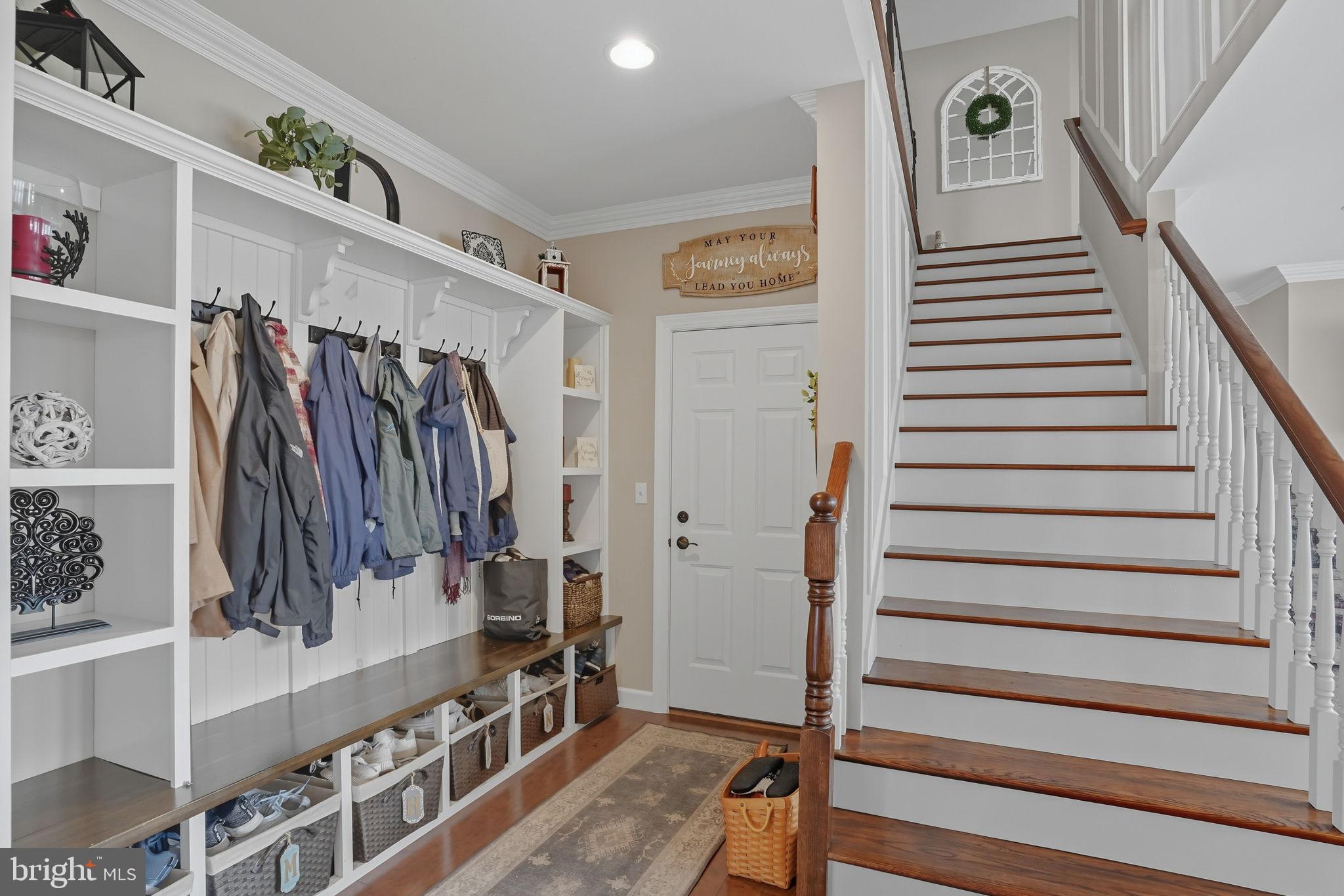 WOLFE POINTE - Residential