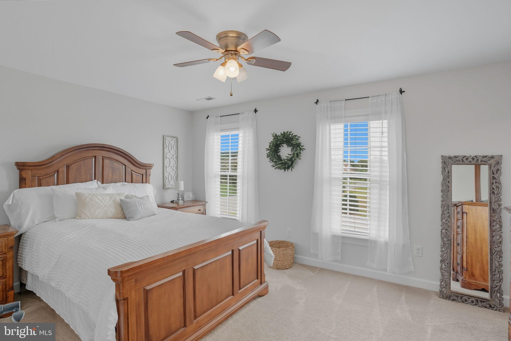 WOLFE POINTE - Residential