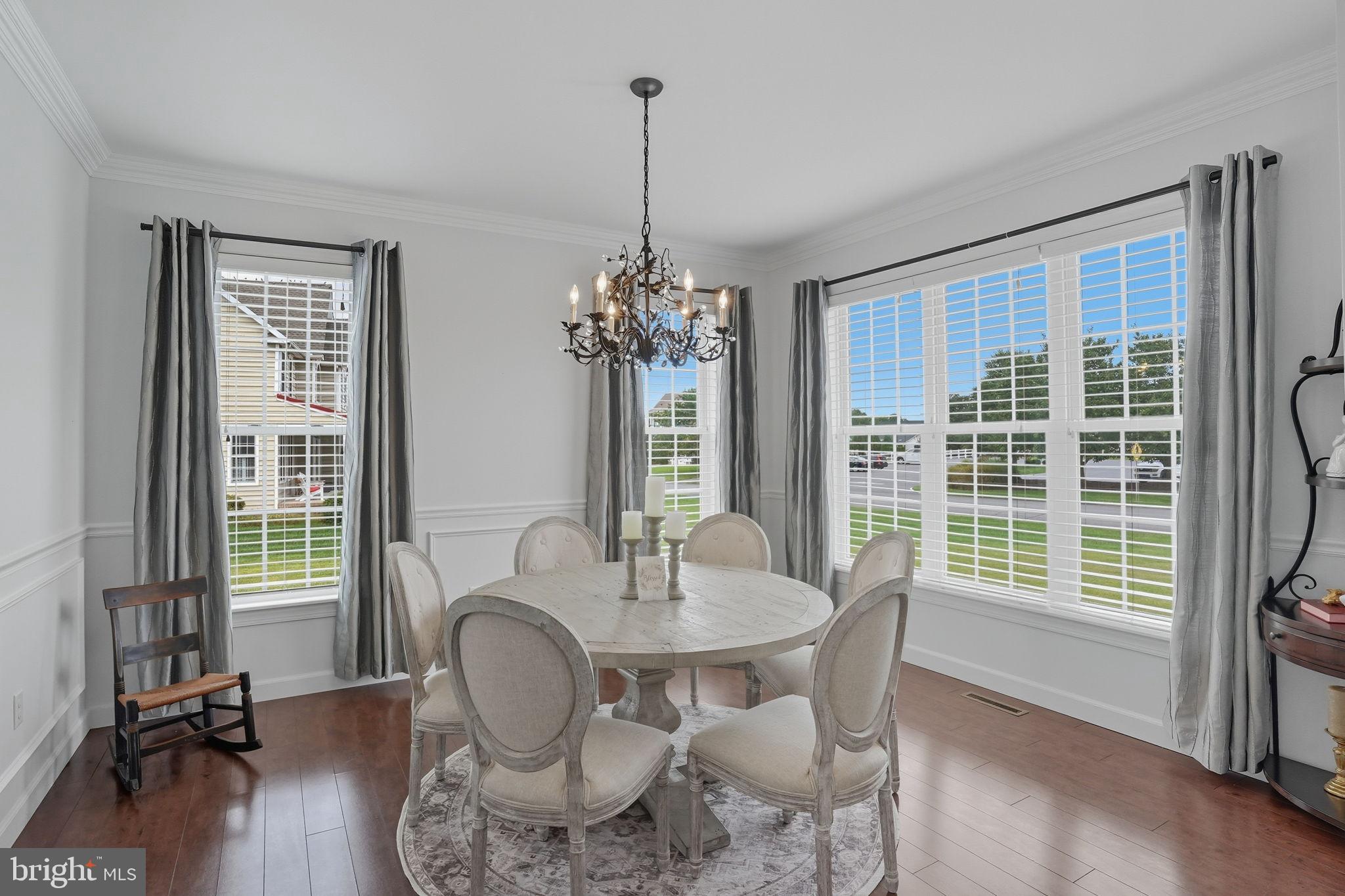 WOLFE POINTE - Residential