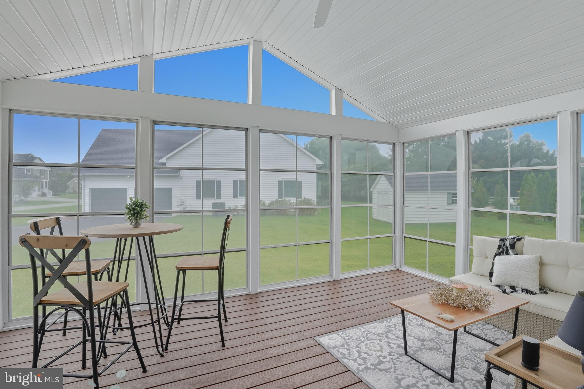 WOLFE POINTE - Residential