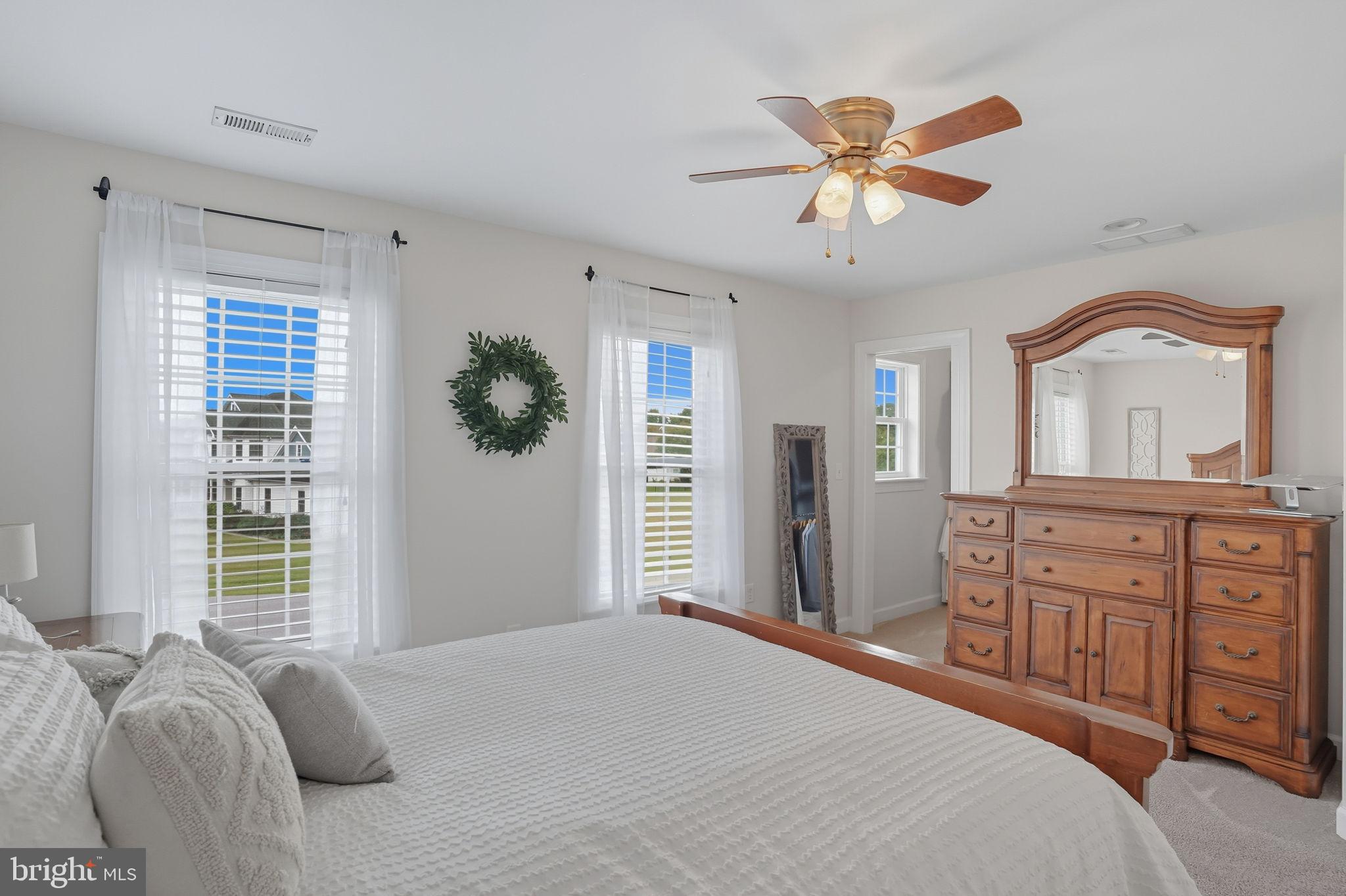 WOLFE POINTE - Residential