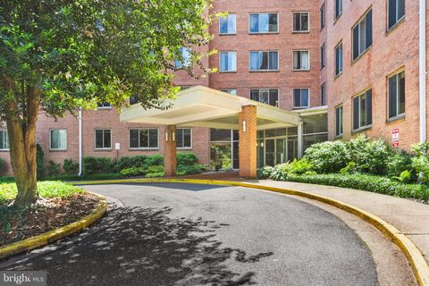 3000 SPOUT RUN PARKWAY B606 ARLINGTON VA 22201